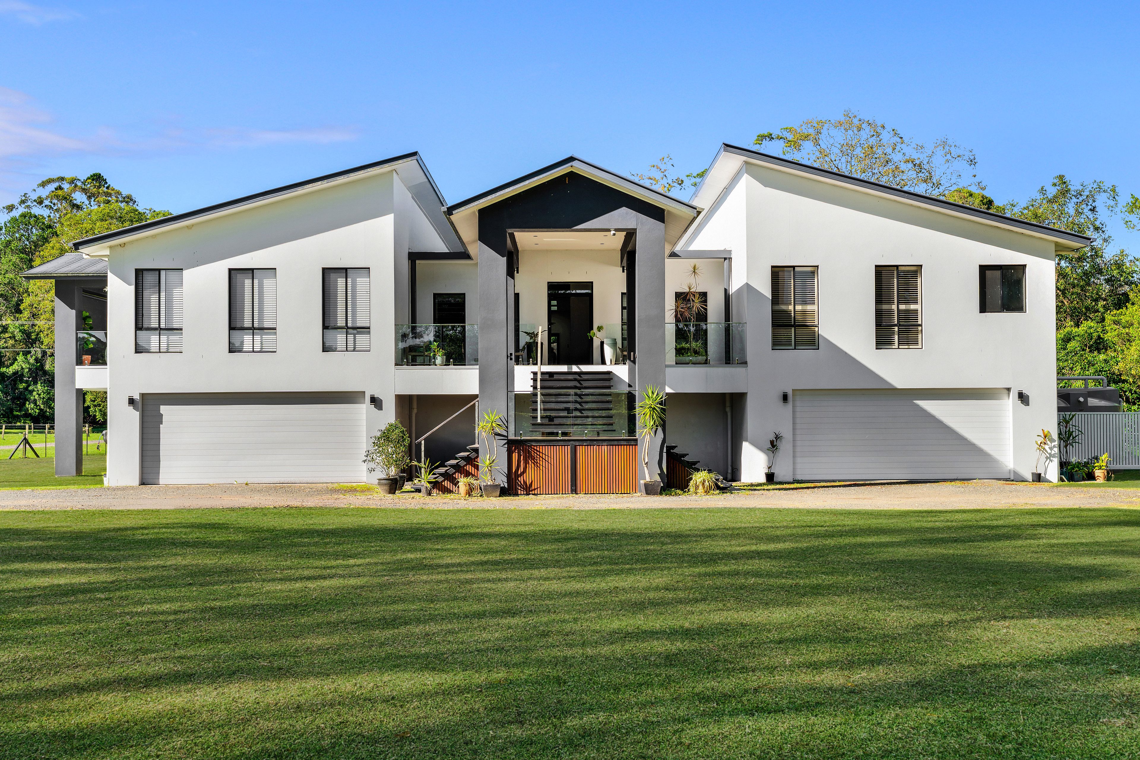 114 Old Gympie Road, Mooloolah Valley QLD 4553
