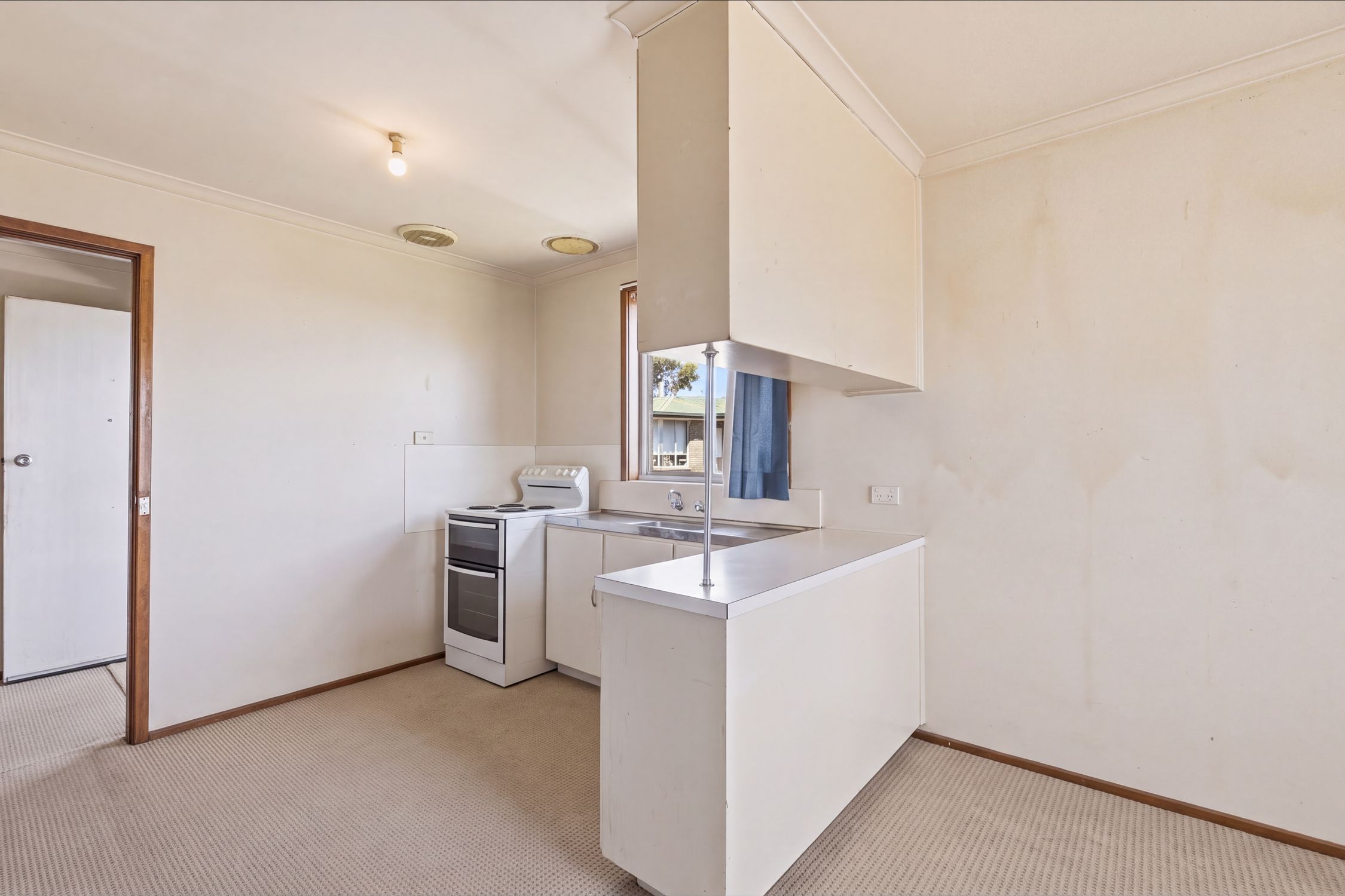 99 Mockridge Road — photo 5 of 12