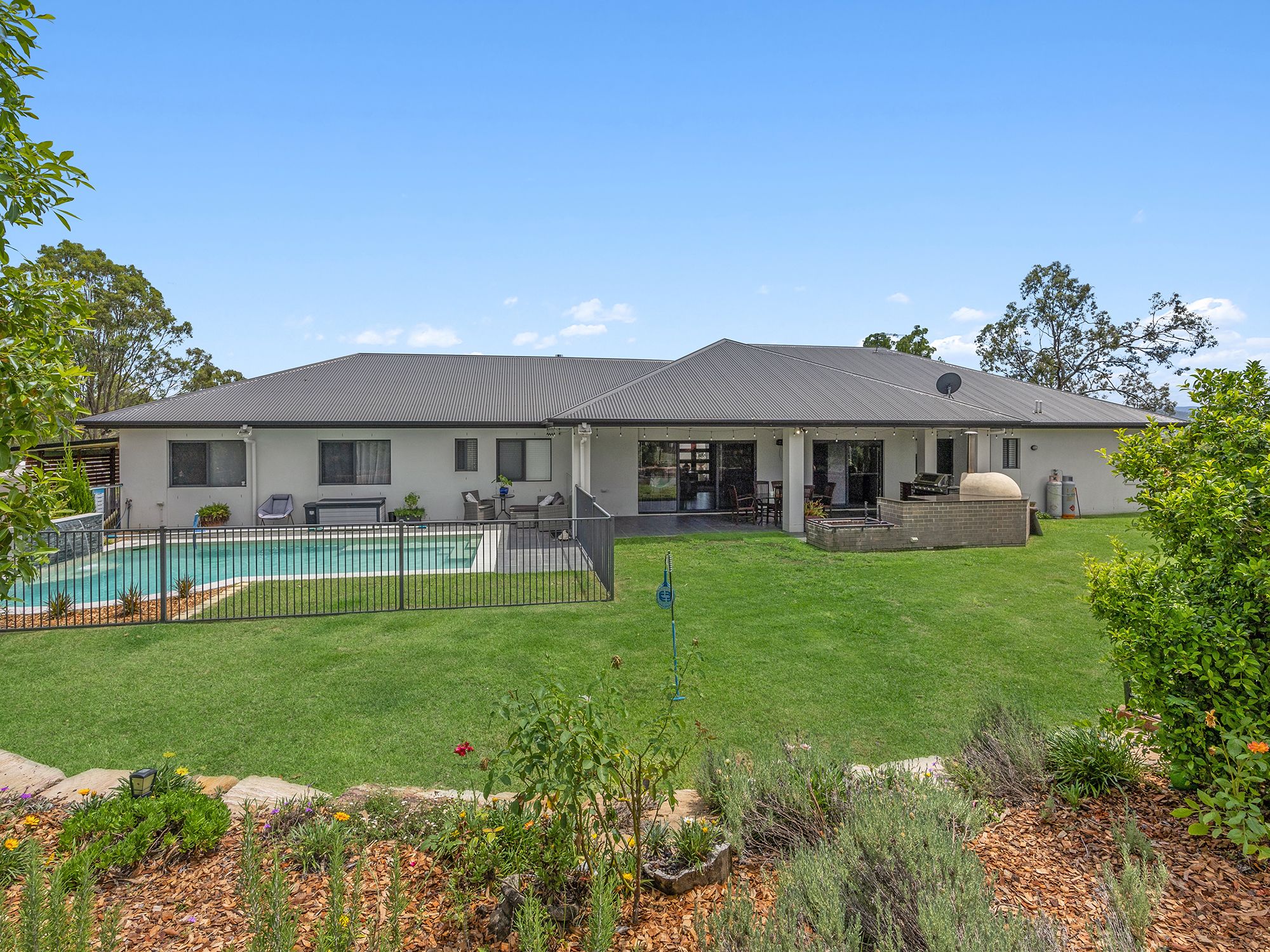 11 Robyn Terrace, Fernvale, QLD 4306