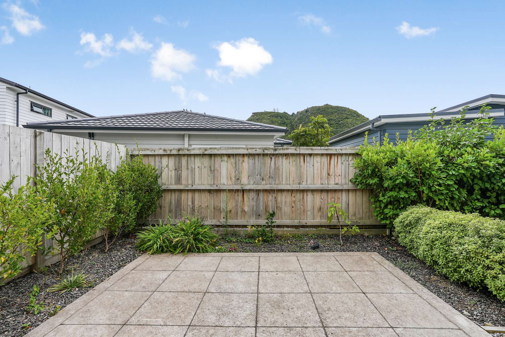 12 Ronalds Way photo 14