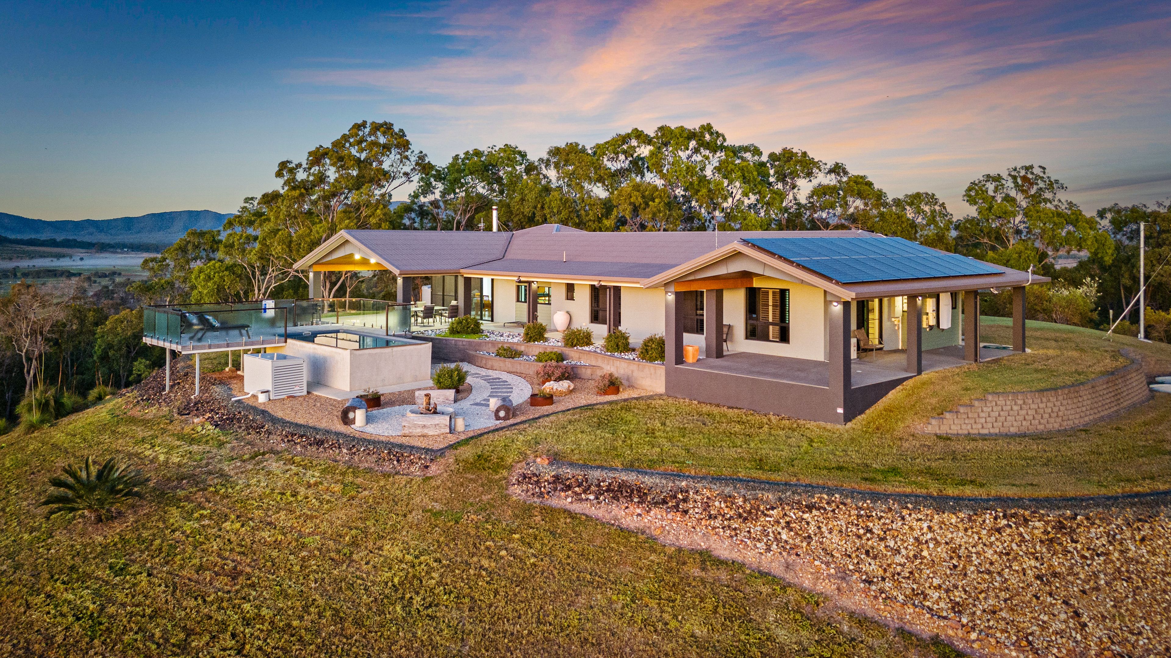 847 Keppel Sands Road, Coowonga, QLD 4702