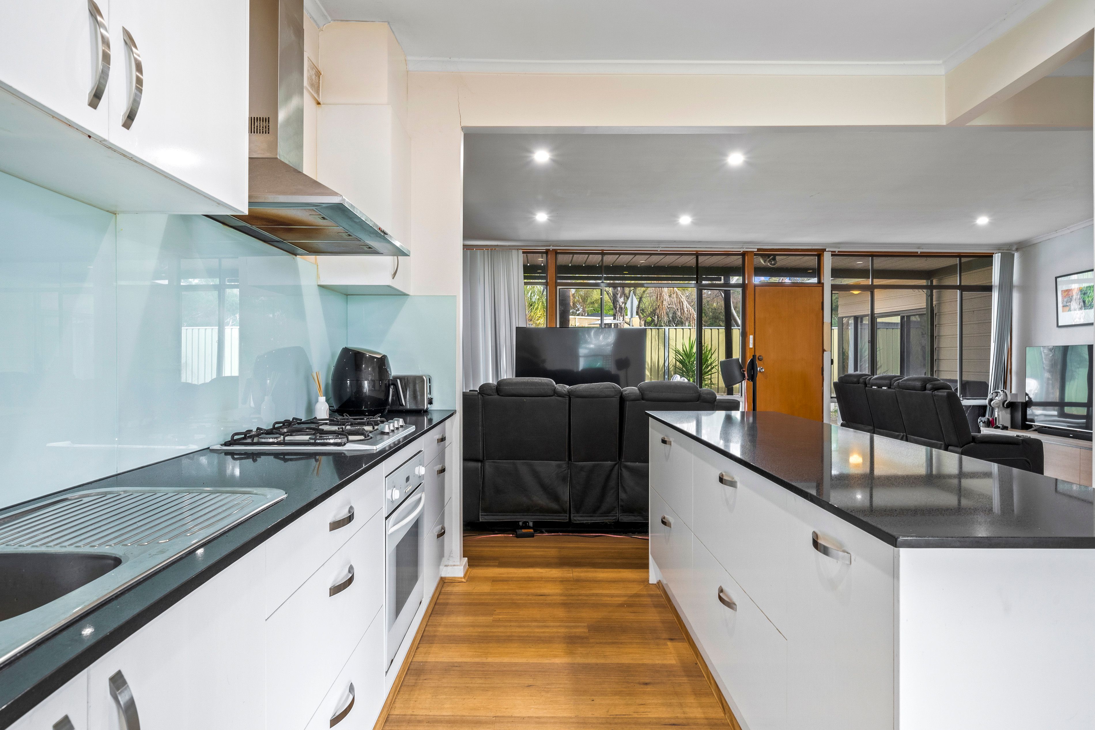 23 Carol Drive, Para Hills, SA 5096
