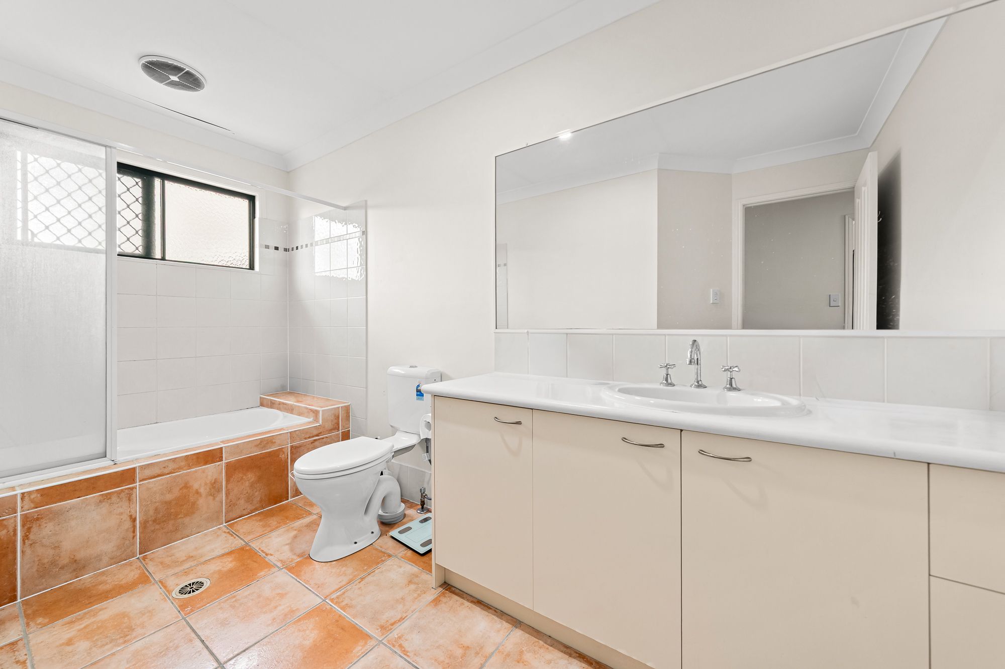 35/725 Gowan Road — photo 10 of 15