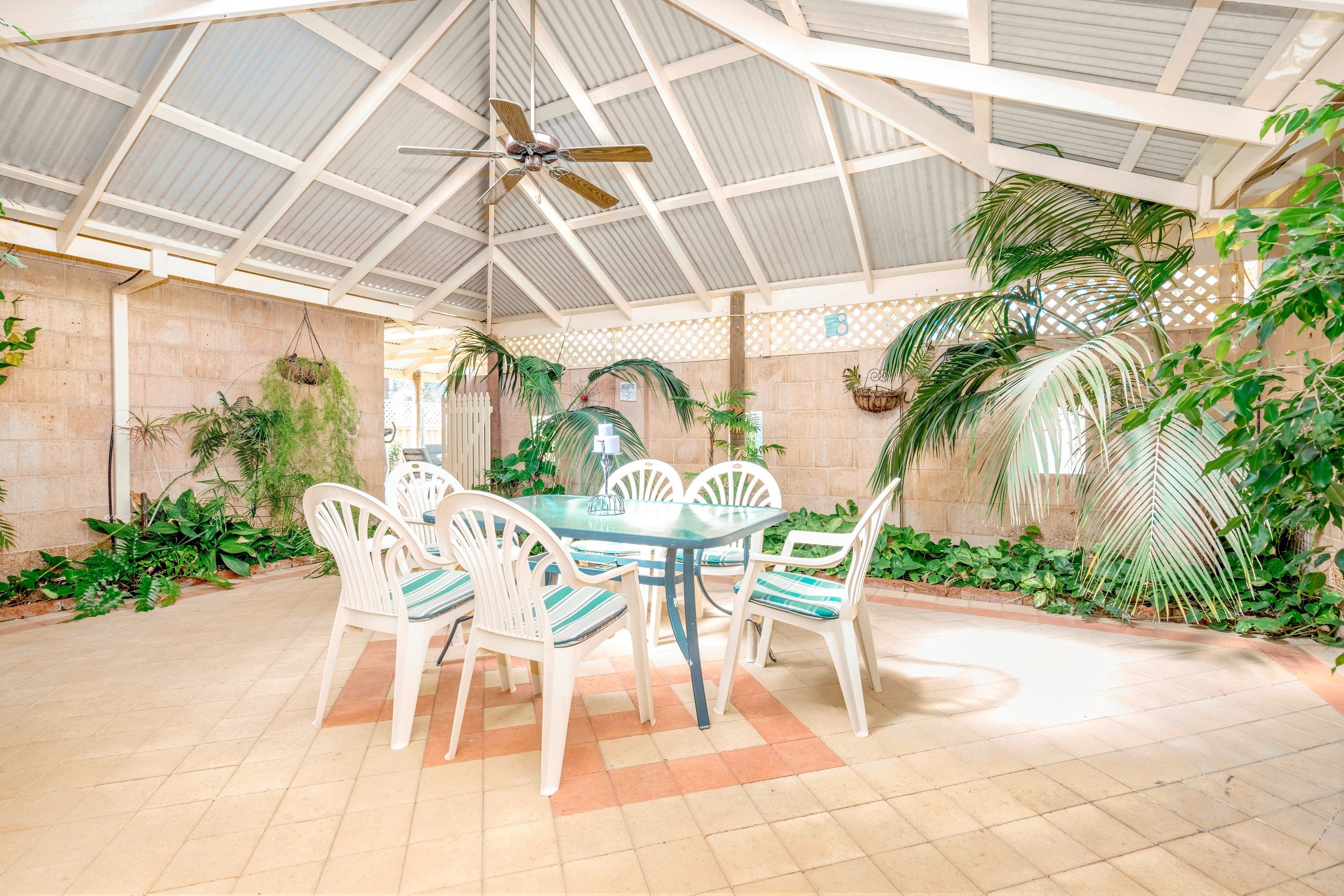 6 Torquay Place — photo 11 of 16