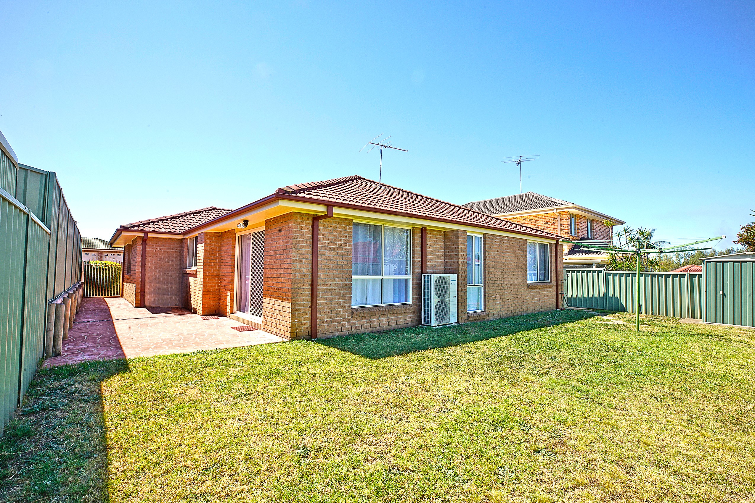 16 Waringa Crescent, Glenmore Park, NSW 2745