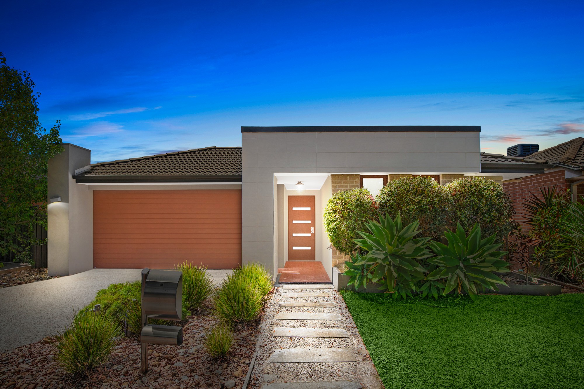 18 Finsbury Crescent, MANOR LAKES, VIC 3024