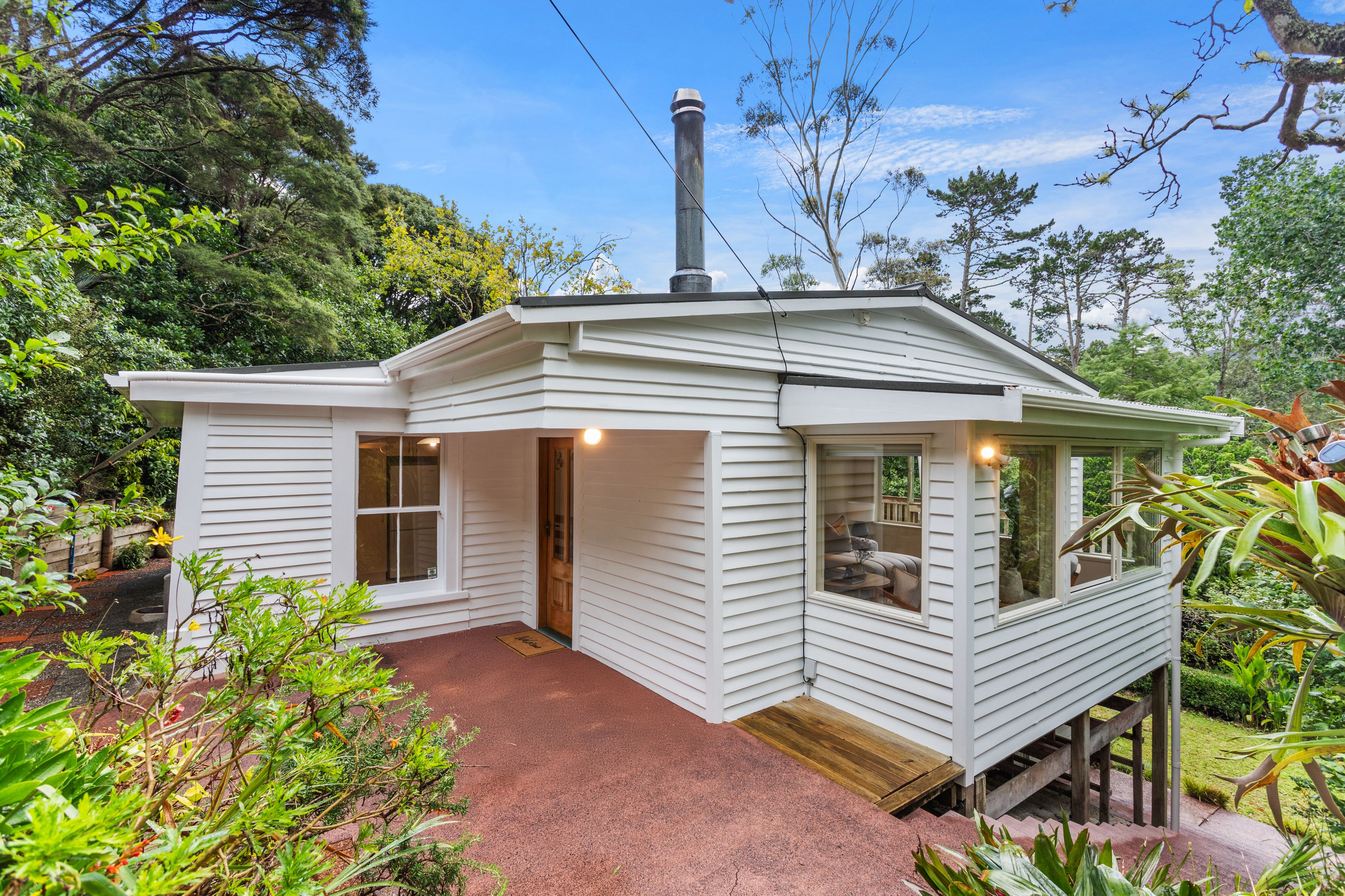 779 West Coast Road, Oratia, Waitakere City