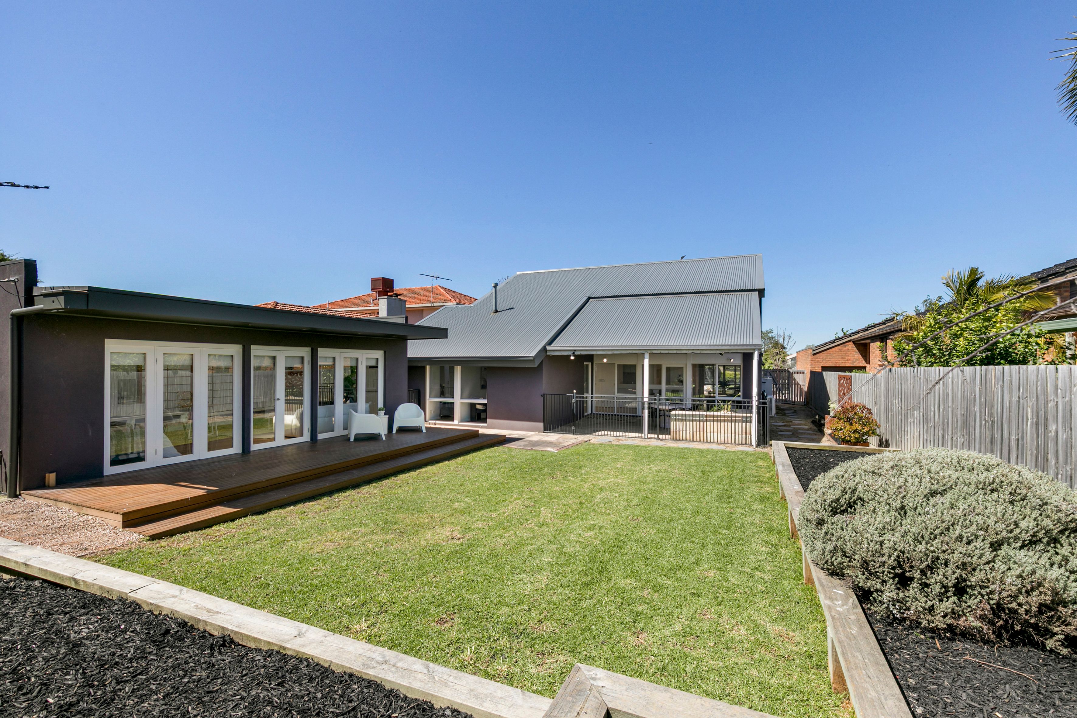 22 Normanby Drive — photo 15 of 15