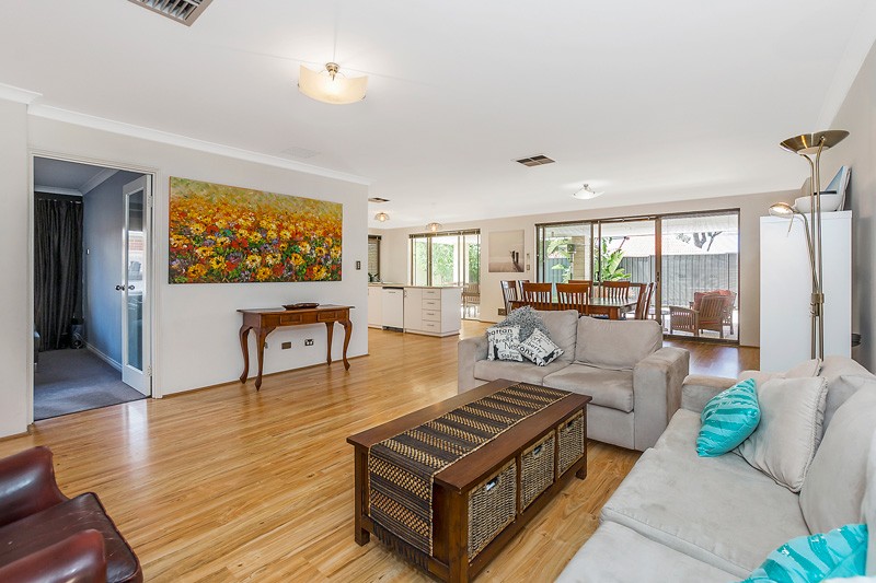 16 Wanderer Parkway, Baldivis, WA 6171