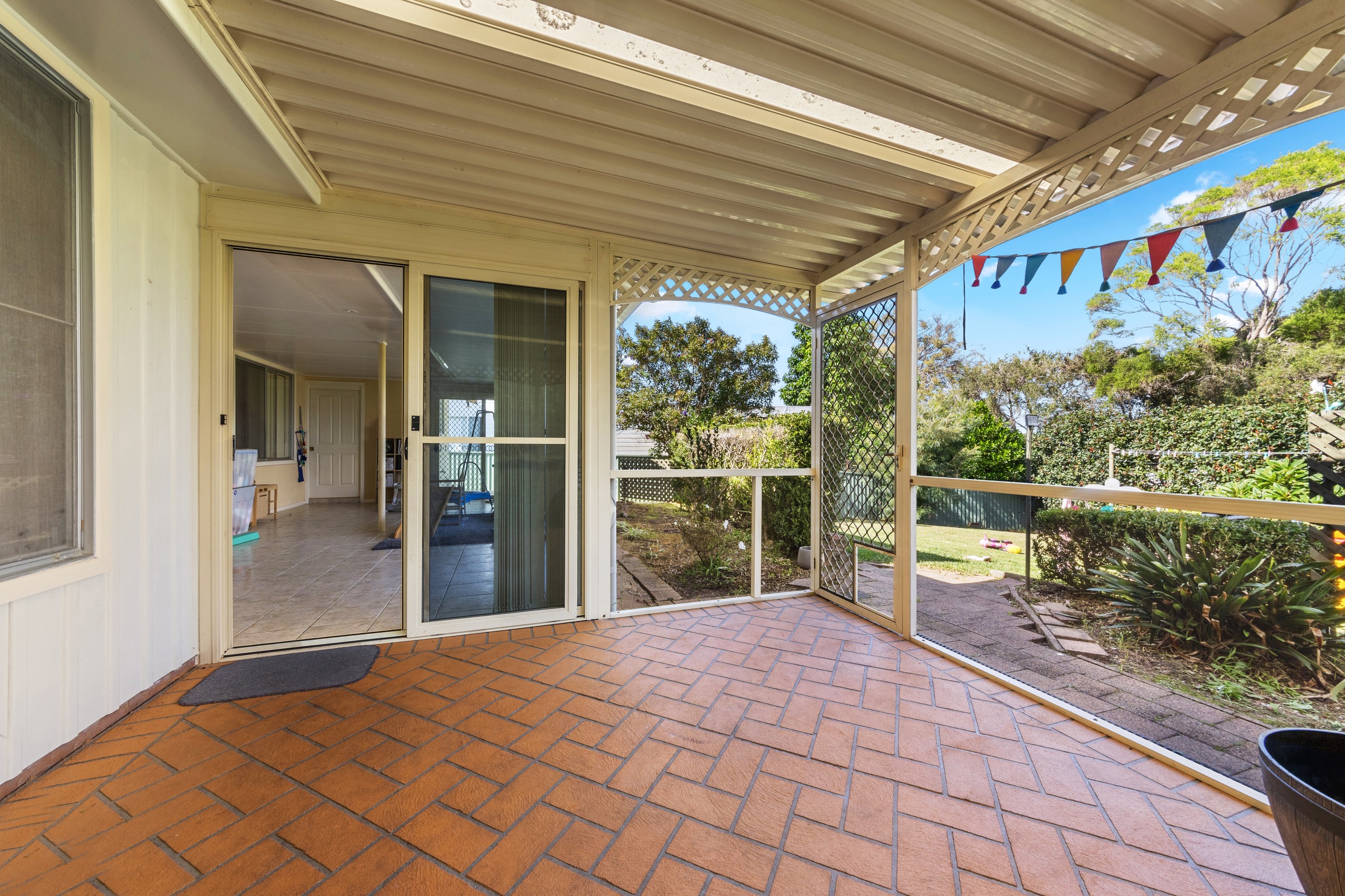 22 Kailua Avenue, Budgewoi, NSW 2262