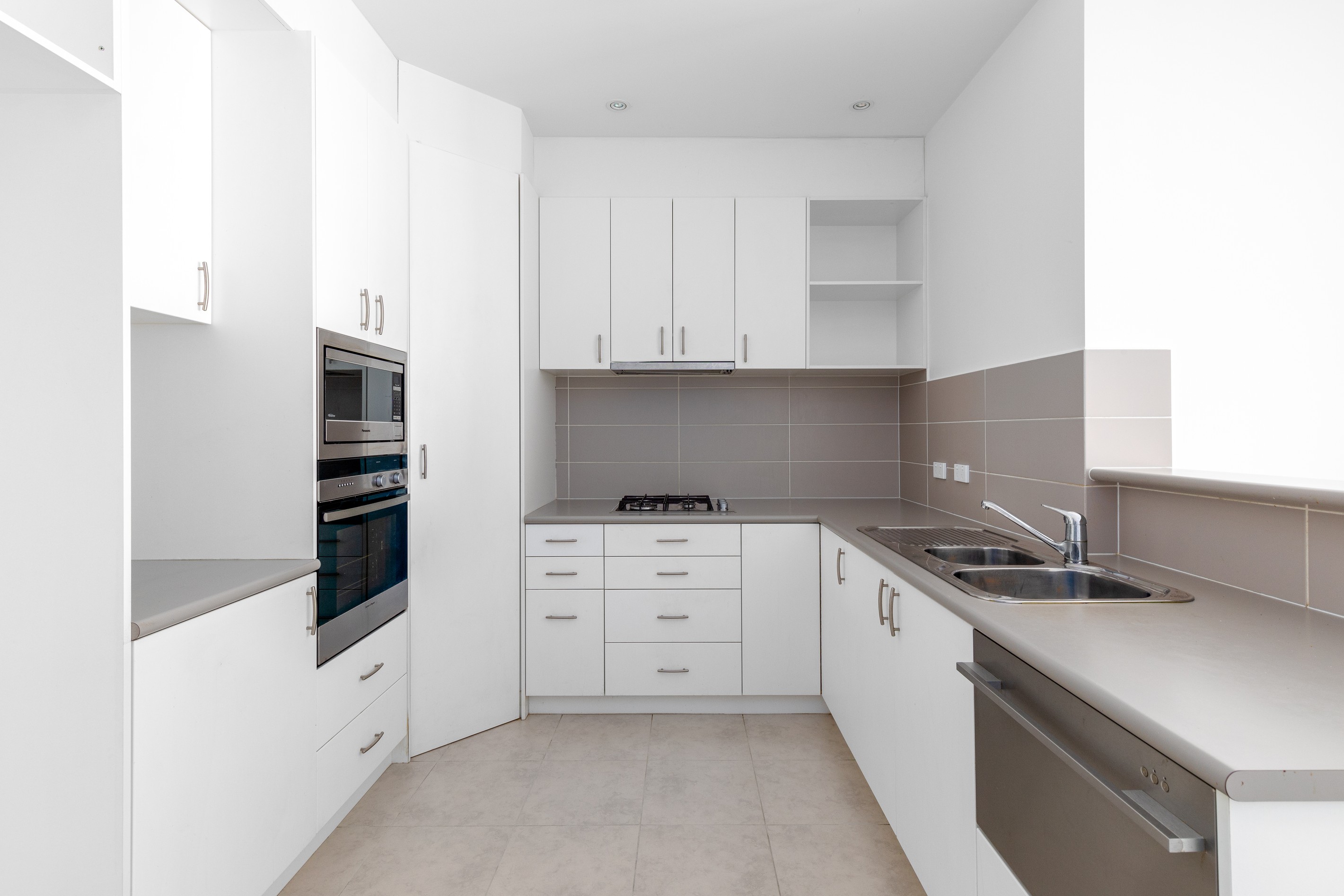 2/279 Charman Road, Cheltenham, VIC 3192