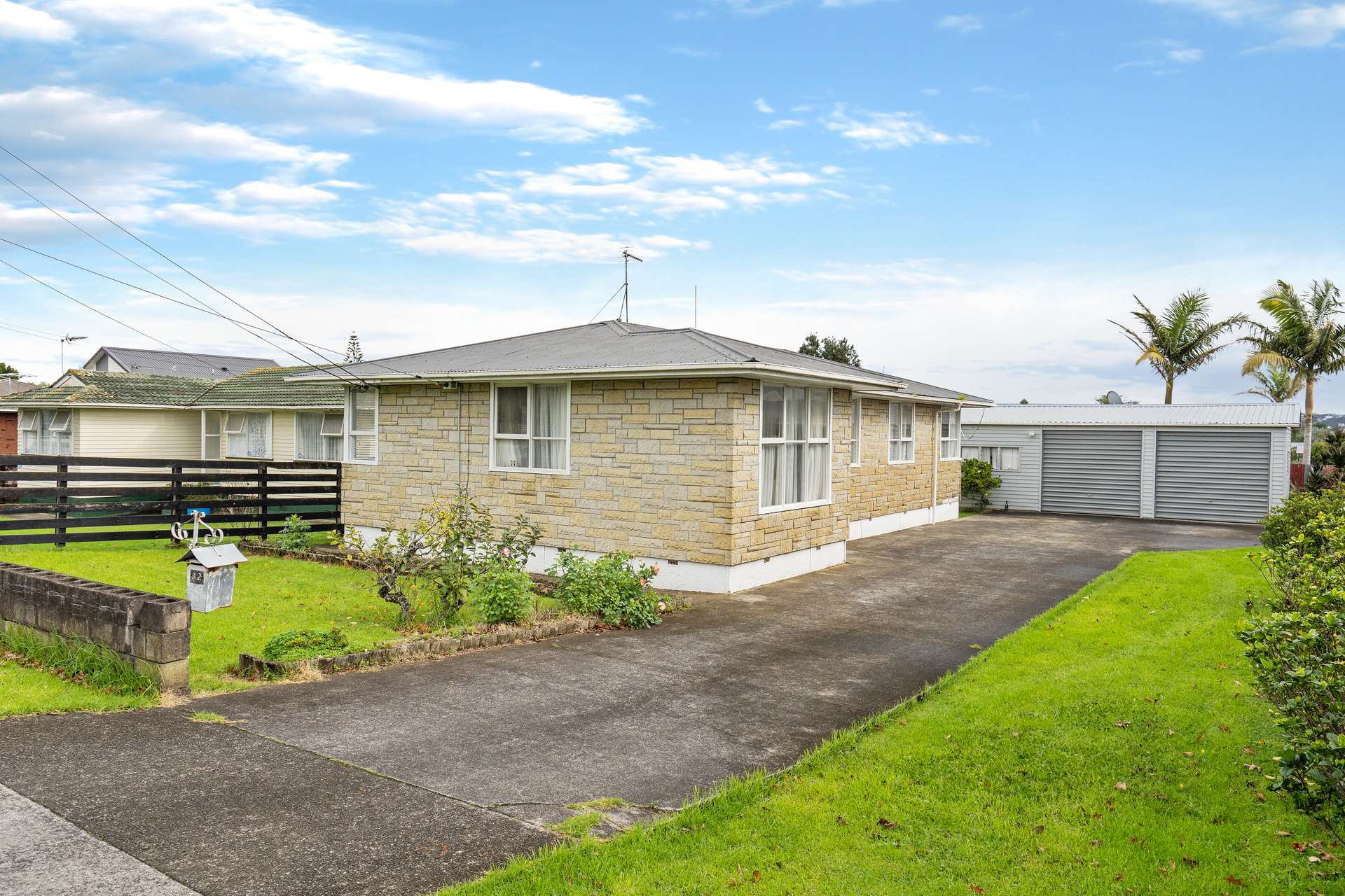 32 Wallace Road photo 1