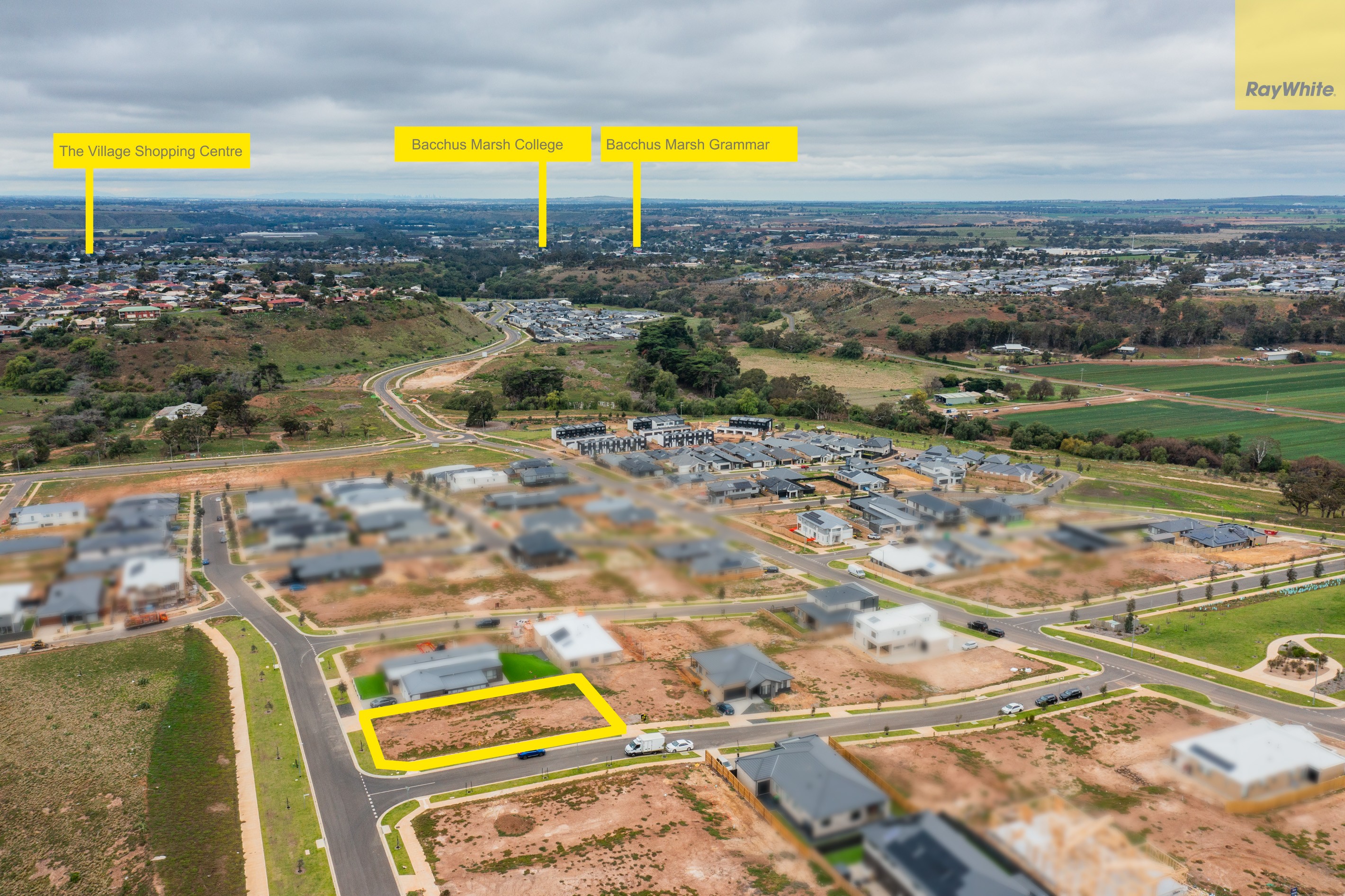 19 Angaston Circuit, Bacchus Marsh, VIC 3340