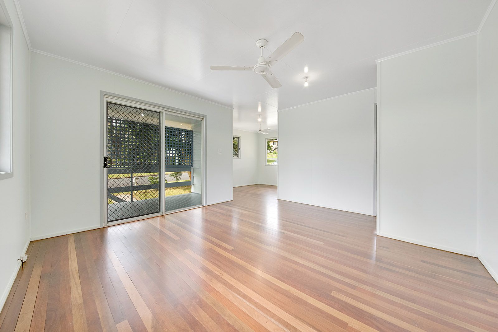 40 Tuna Street, Toolooa, QLD 4680