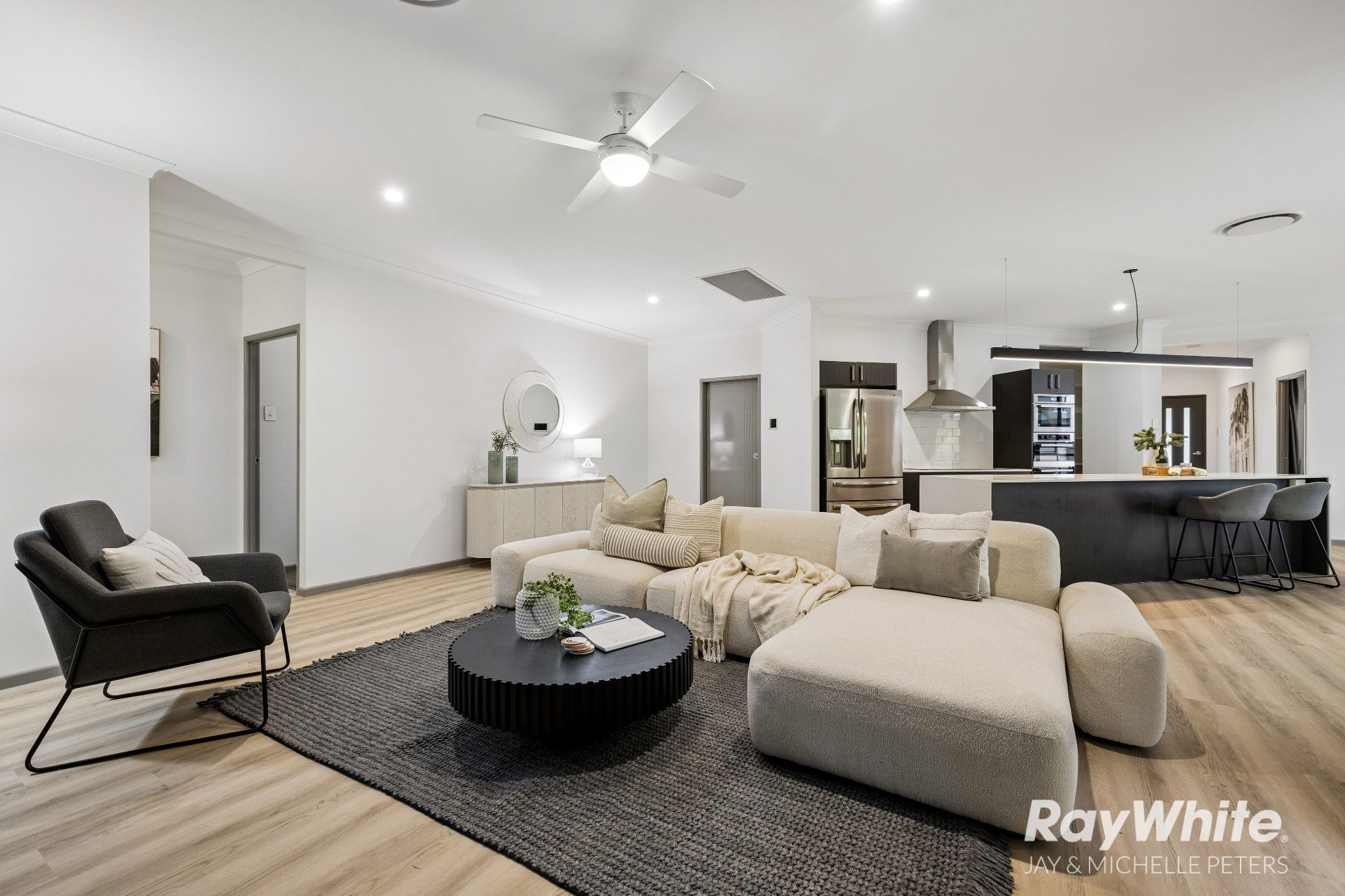 50 Apollo Street — photo 2 of 29