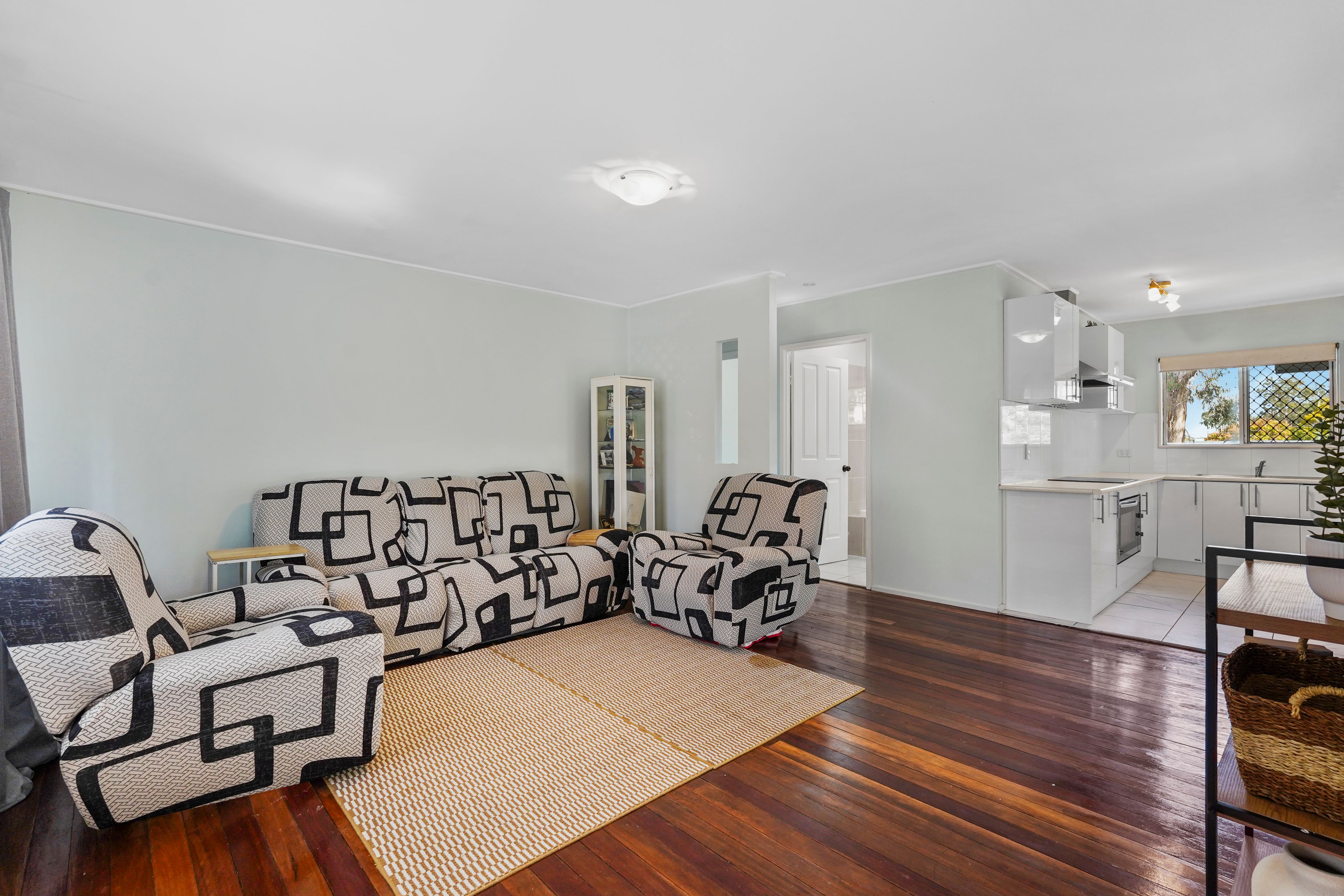 4 Oakland Avenue, Woodridge, QLD 4114