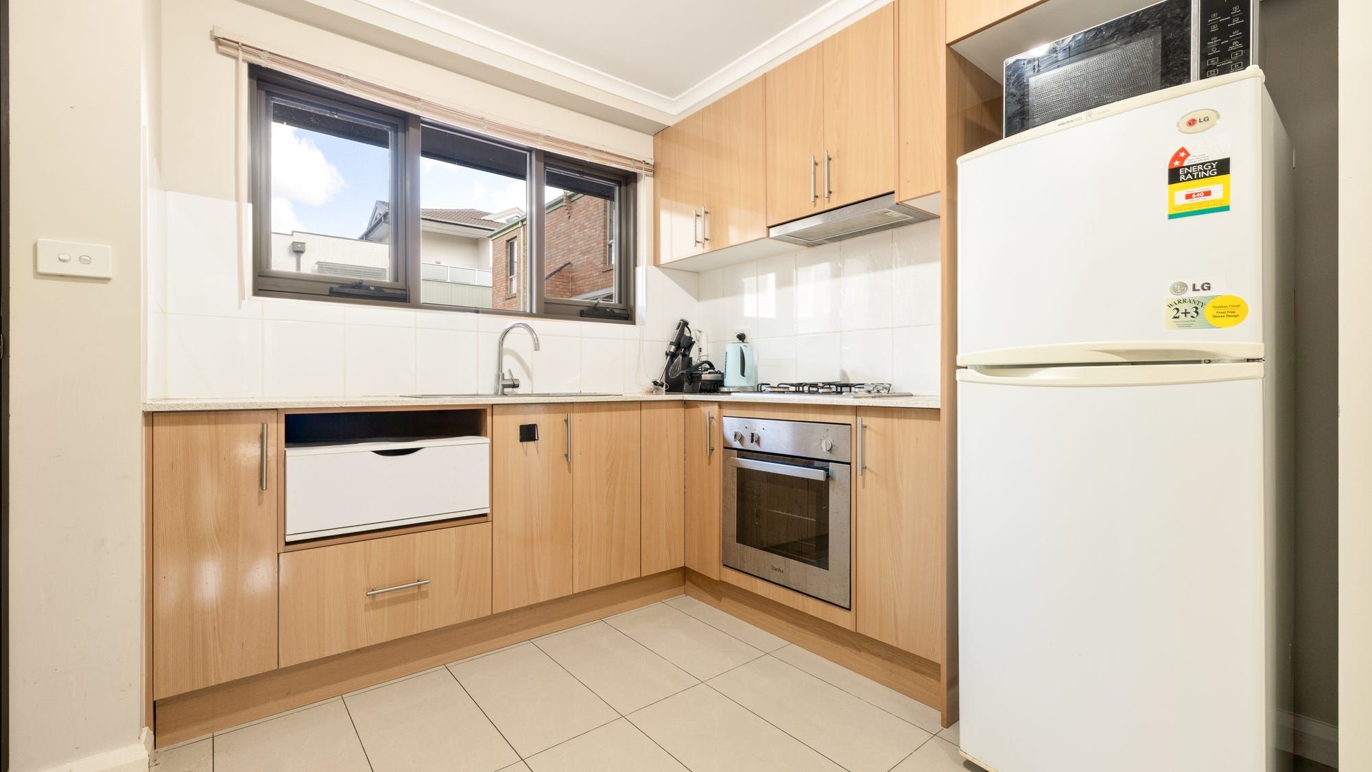 4/6 Arnott Street — photo 4 of 9