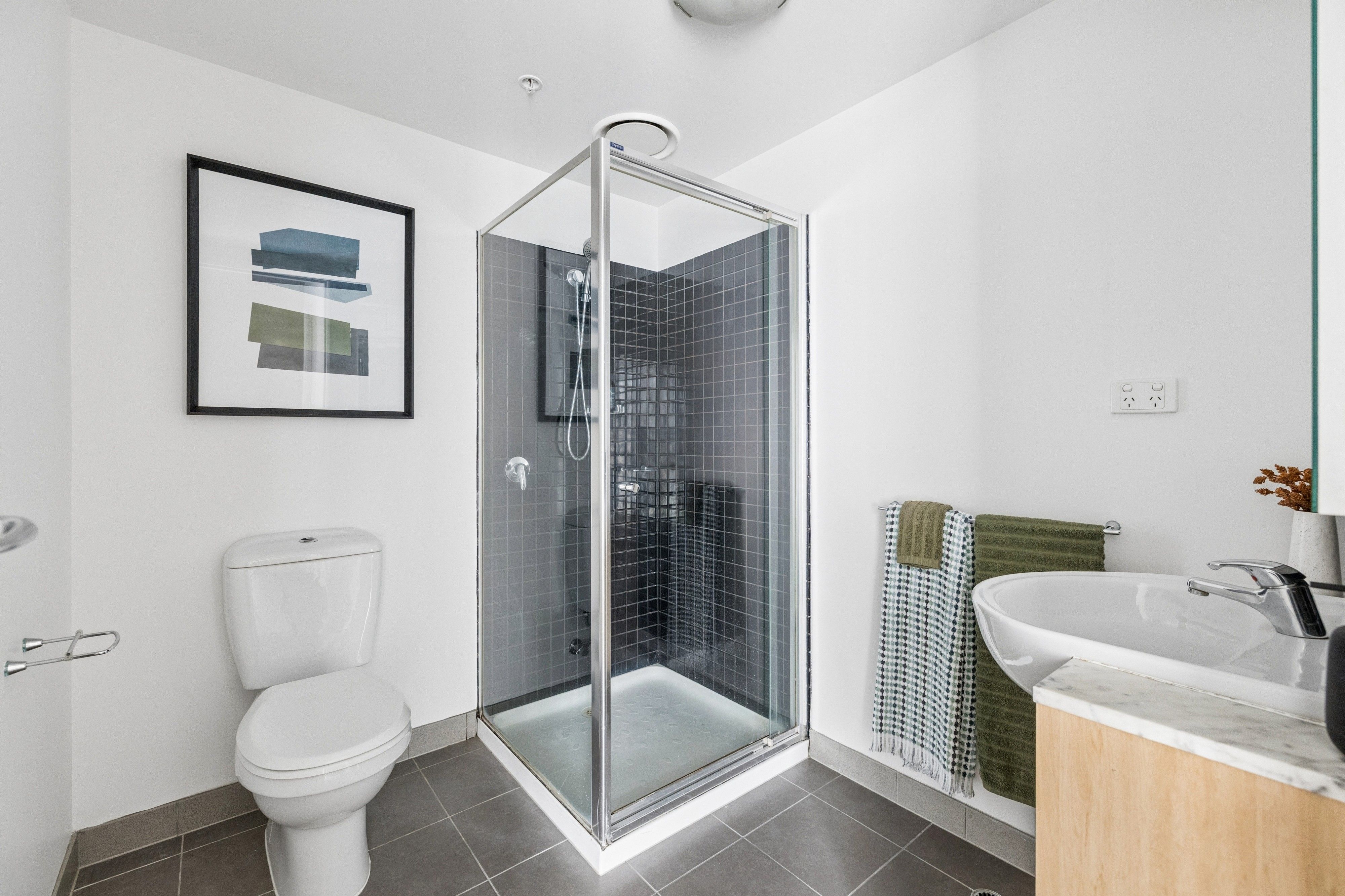 1110/87 Franklin Street — photo 12 of 22