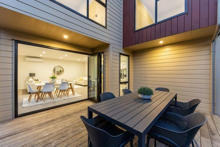 6D Pax Avenue, Forrest Hill, North Shore City