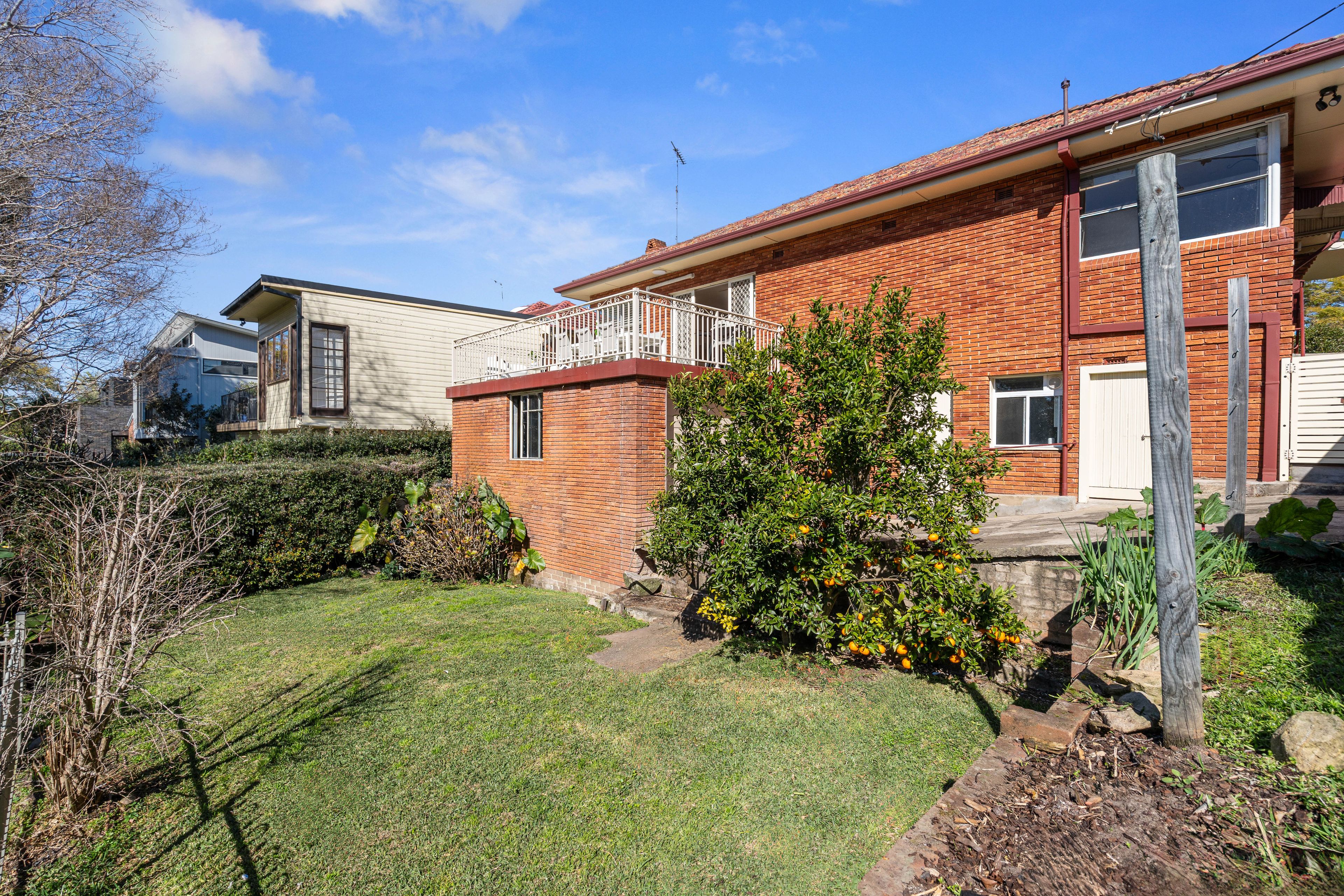 14a Laycock Road — photo 10 of 11