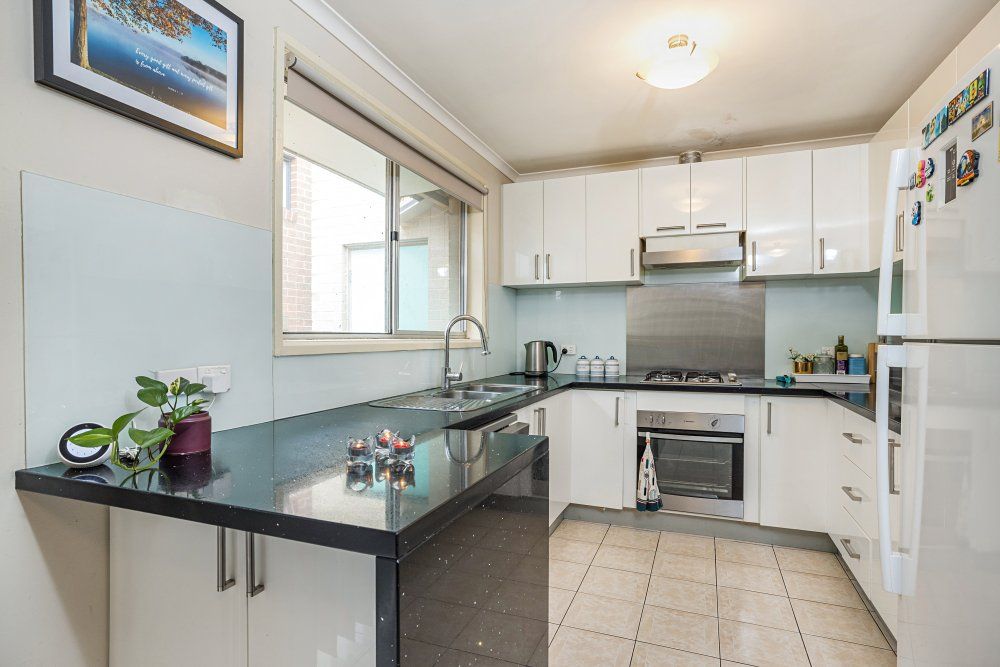 19 Essex Park Drive, Endeavour Hills, VIC 3802