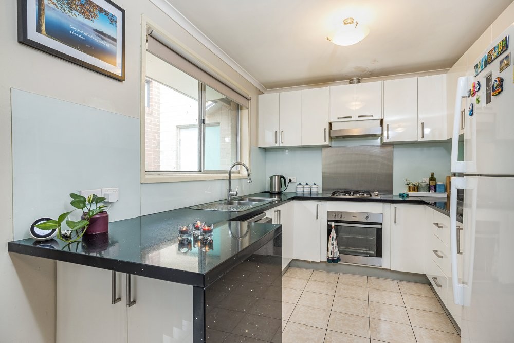 19 Essex Park Drive, Endeavour Hills, VIC 3802