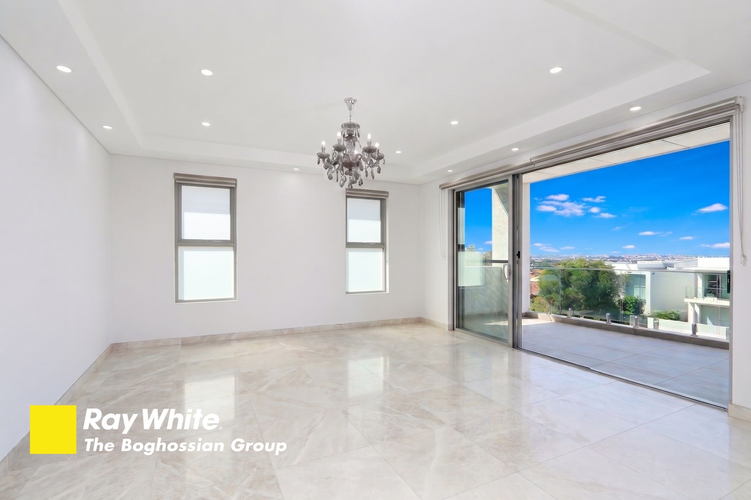11 Waratah Street — photo 2 of 11