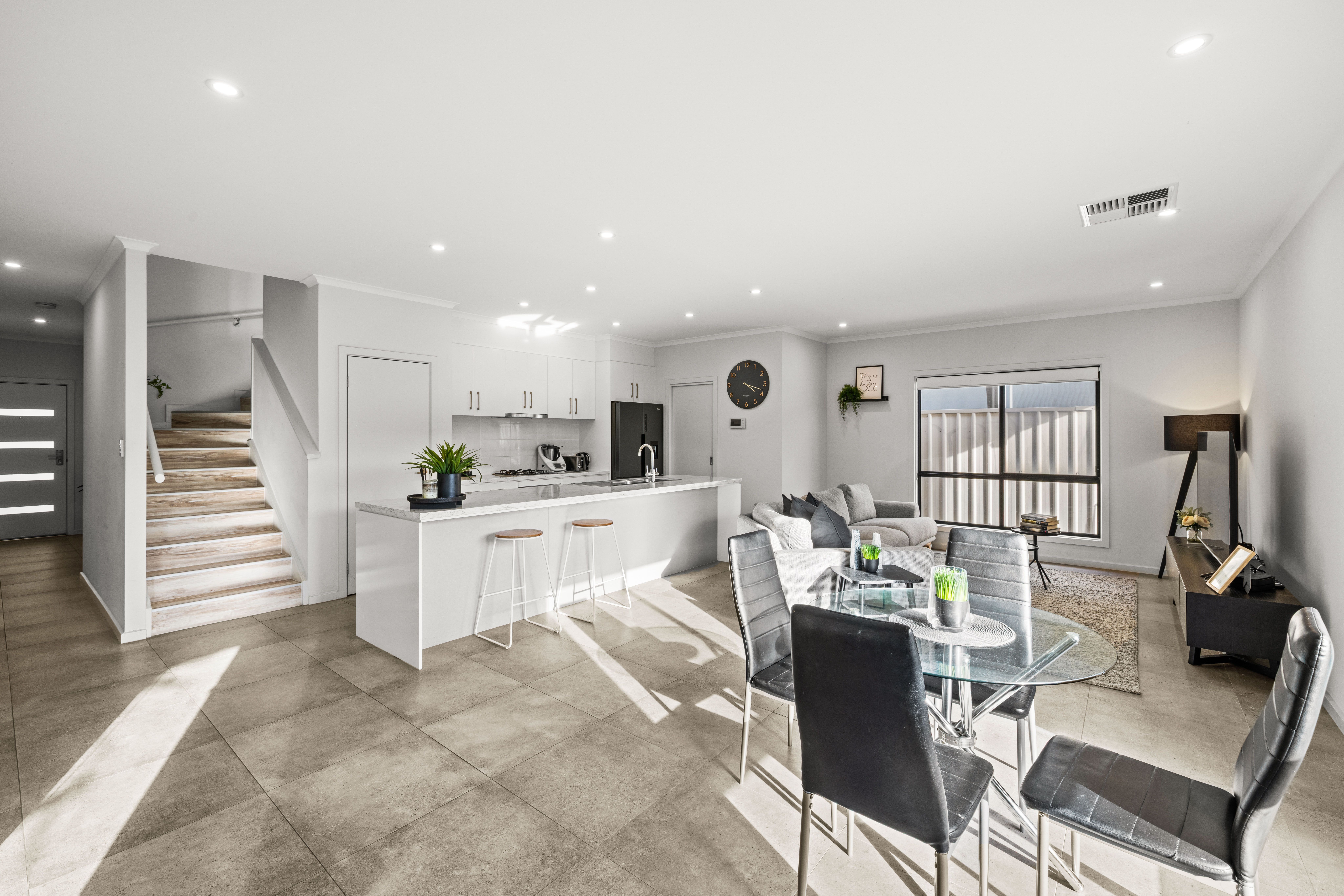 17 Whelan Avenue — photo 7 of 24