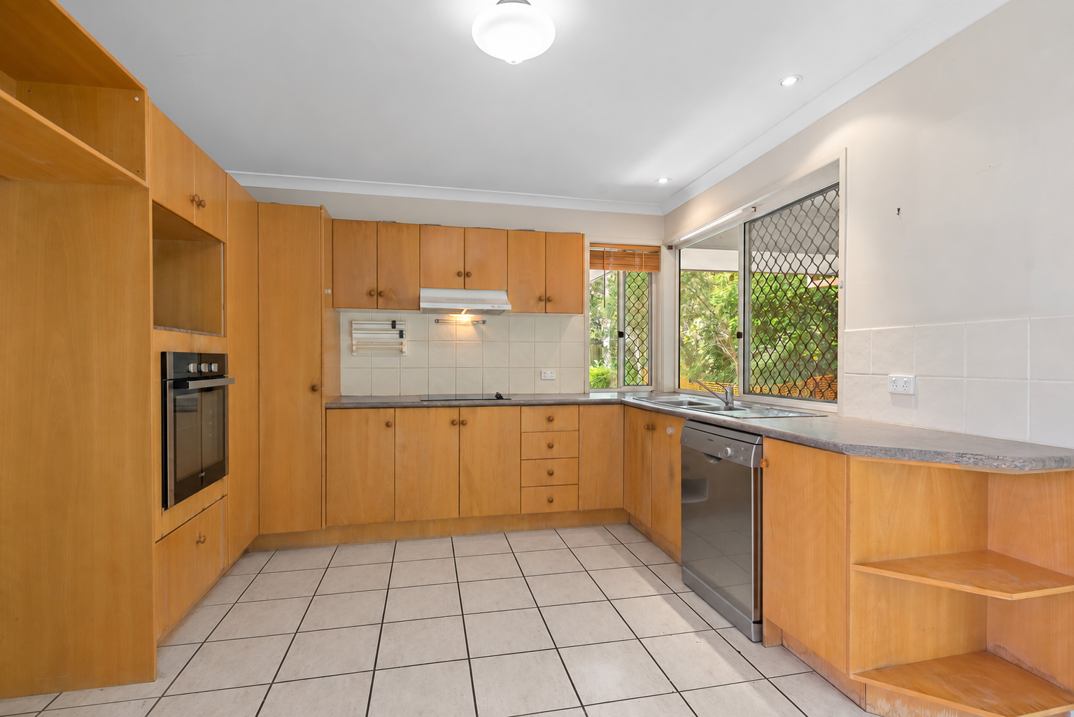 28 Parkway Place — photo 4 of 10