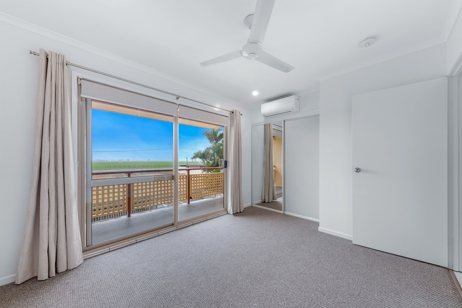 5/6 Gardenia Street — photo 6 of 11