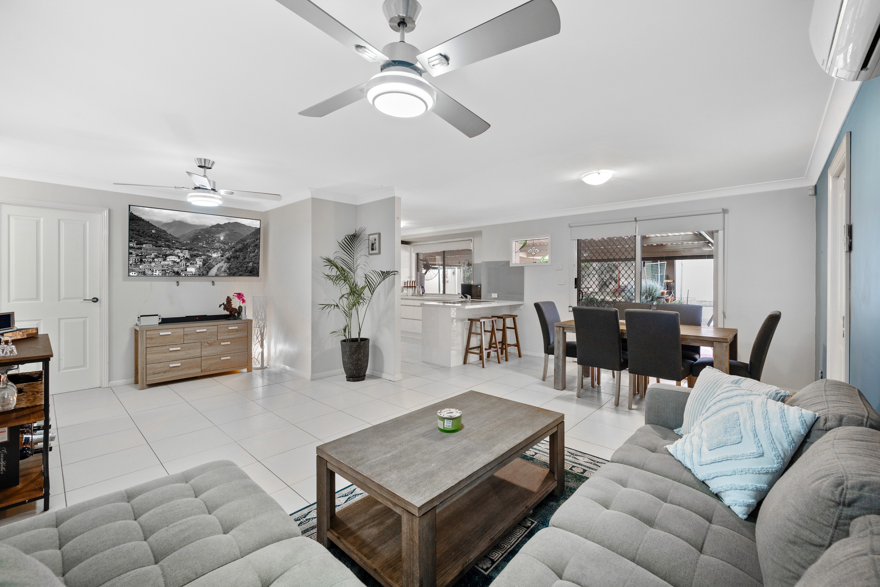 5 Valentine Place, Rosemeadow, NSW 2560