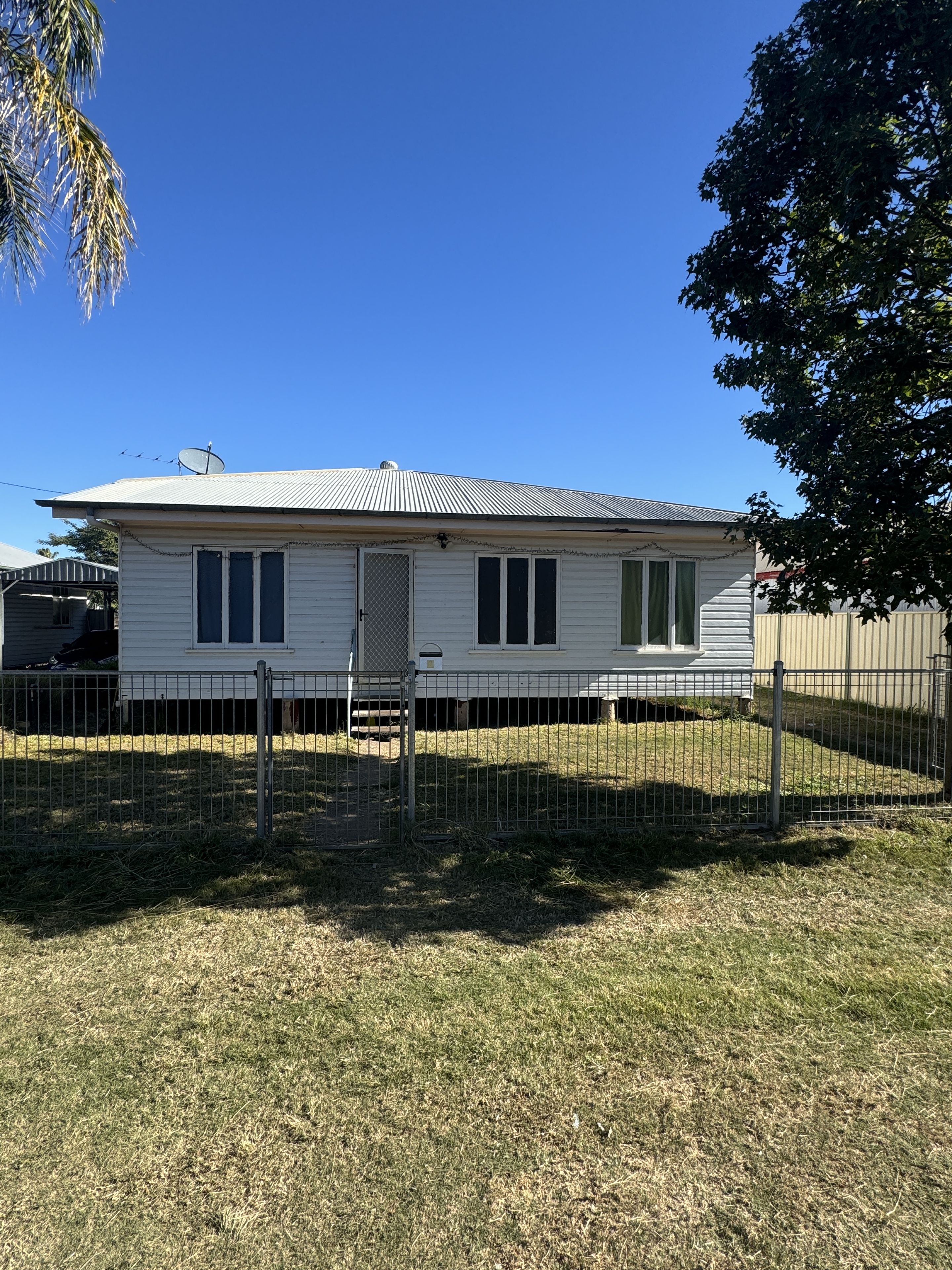 2 Sturt Street, Charleville QLD 4470