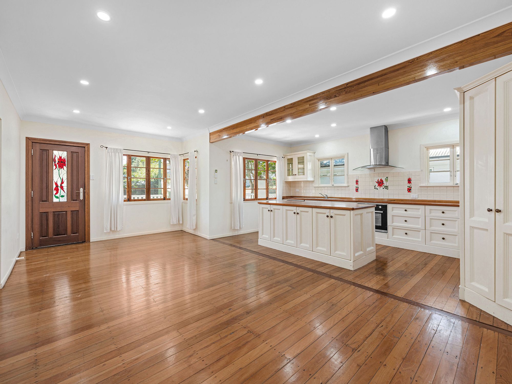 29 Logan Avenue, Oxley, QLD 4075