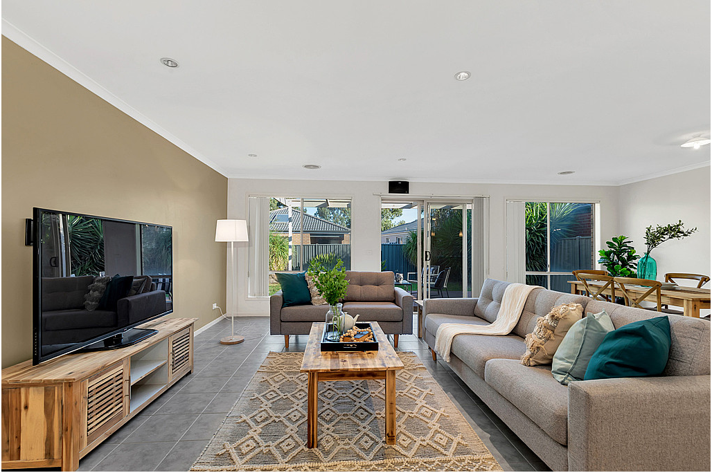 12 Silver Gum Street, MANOR LAKES, VIC 3024