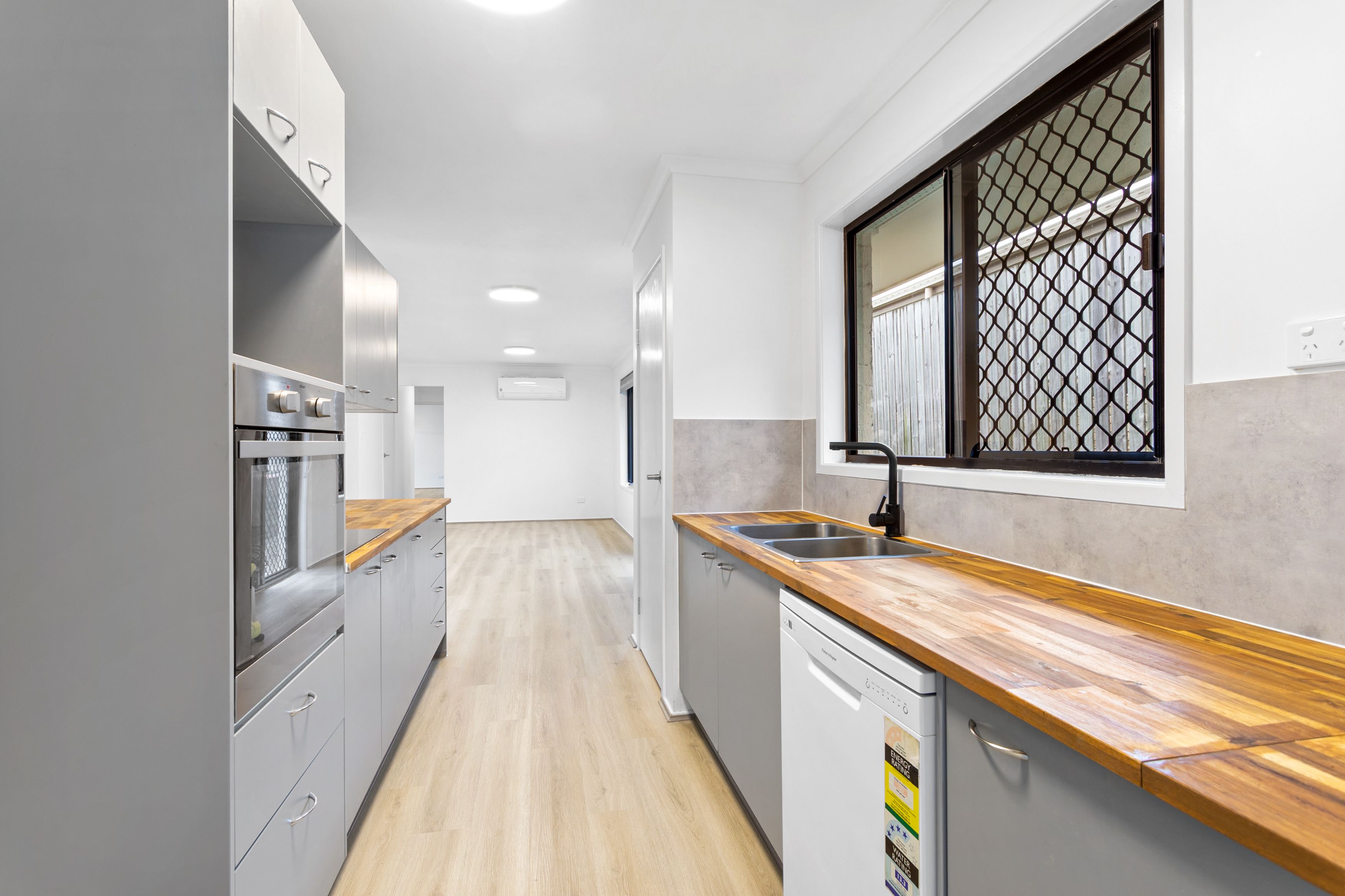 1 Natasha Court, Deception Bay, QLD 4508