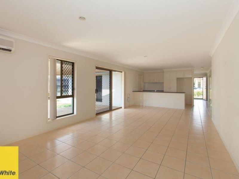 27 O'Dea Crescent, Goodna, QLD 4300