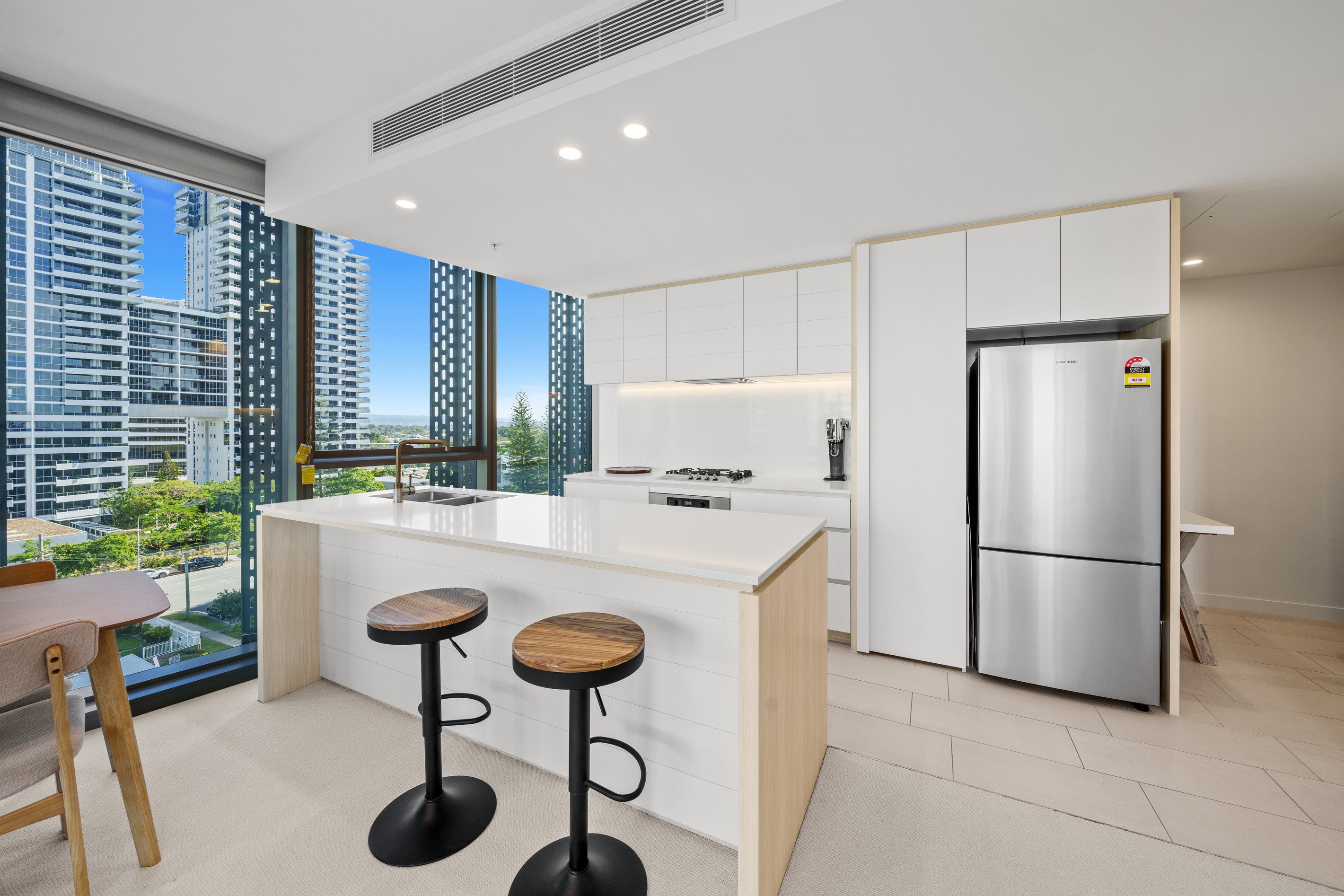 606/12 Philip Avenue, Broadbeach, QLD 4218