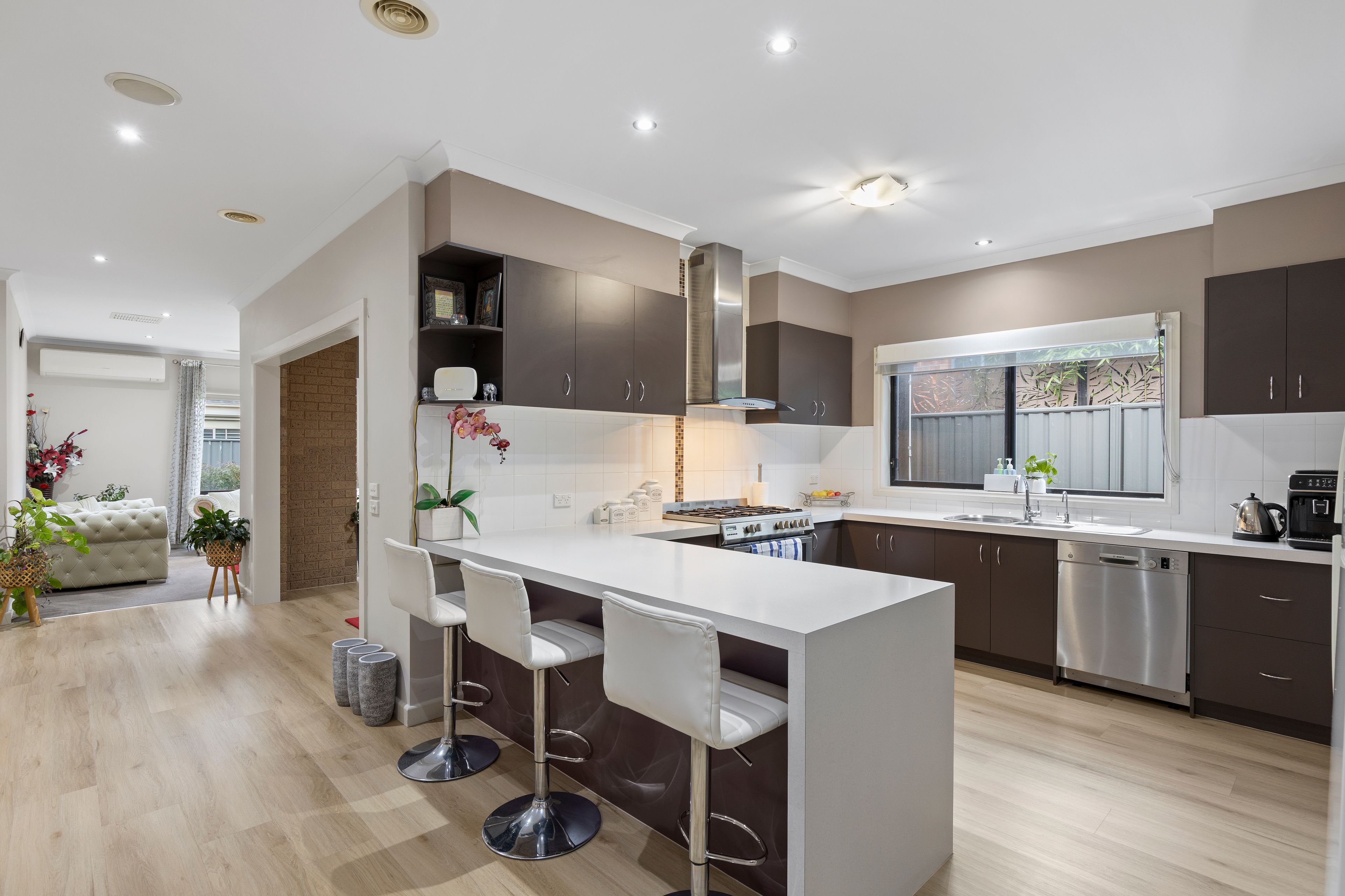 19 Le Page Run, South Morang, VIC 3752