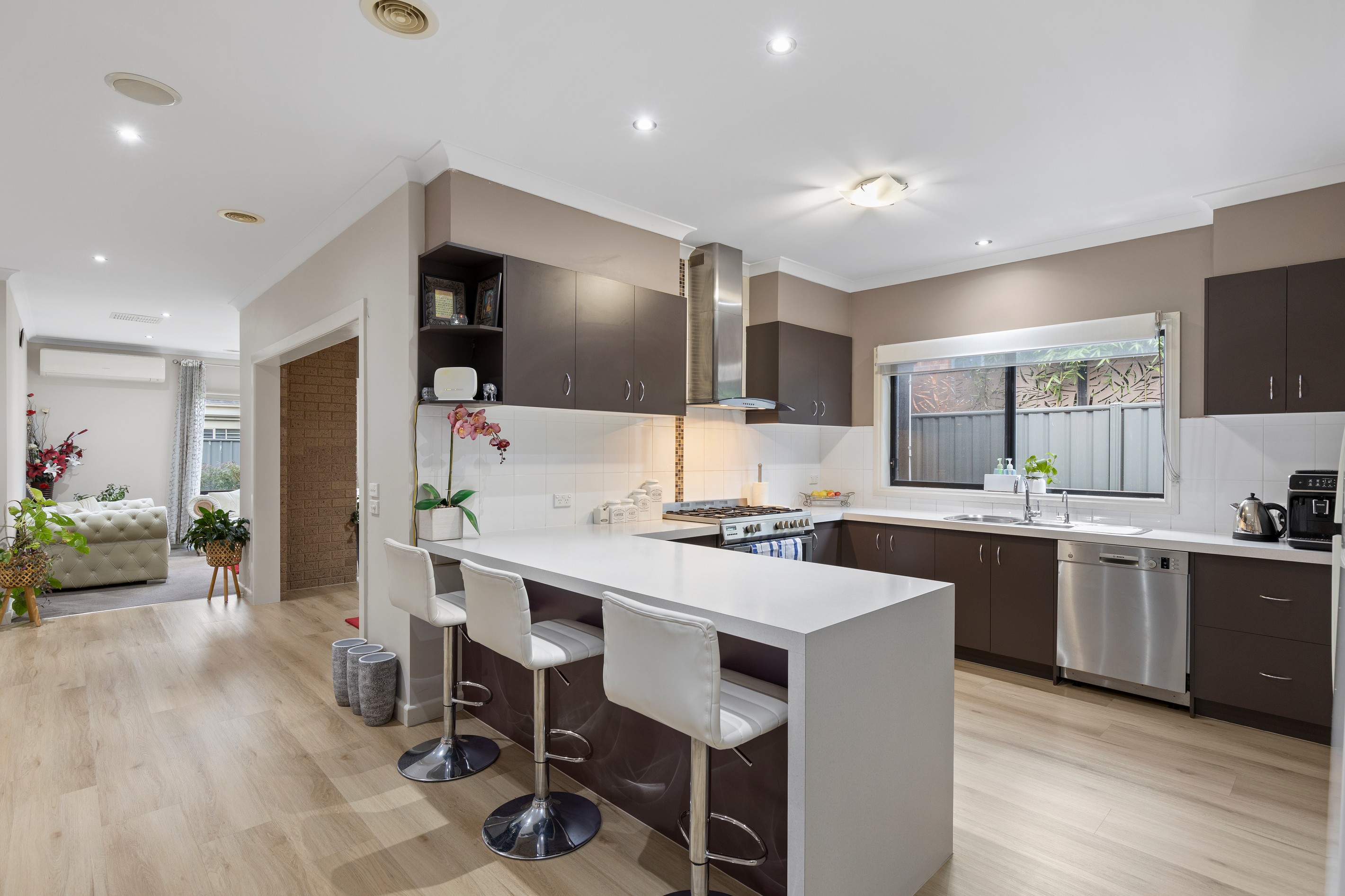 19 Le Page Run, South Morang, VIC 3752