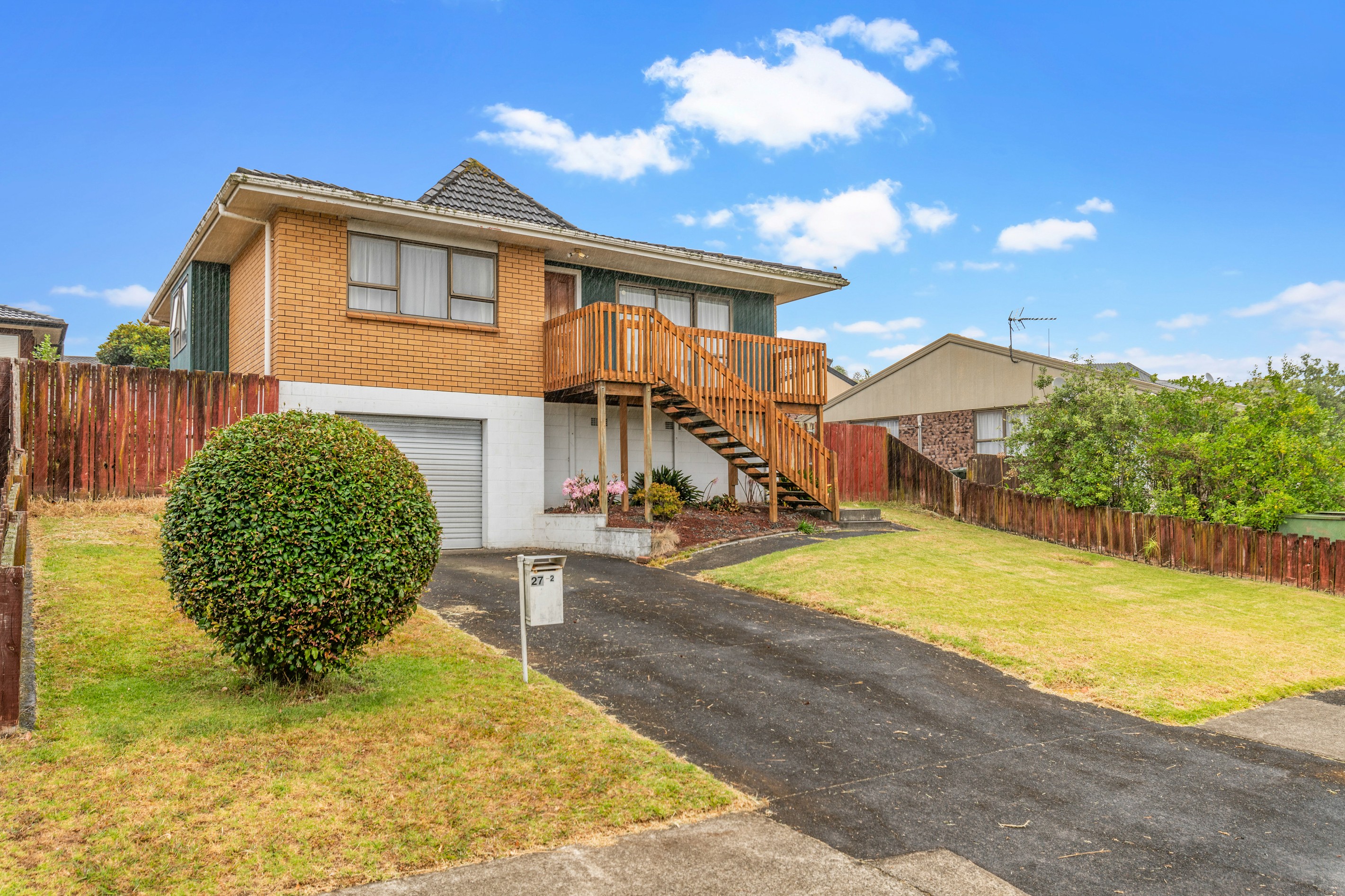 2/27 Galloway Crescent, Farm Cove, Manukau City