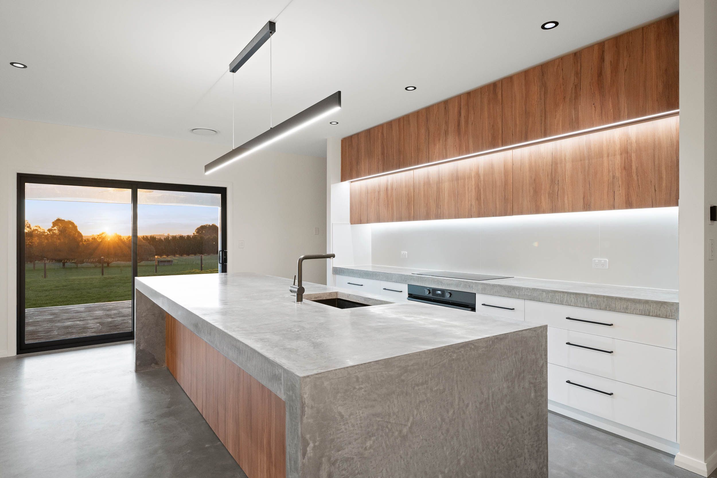 121 Reservoir Road — photo 5 of 26