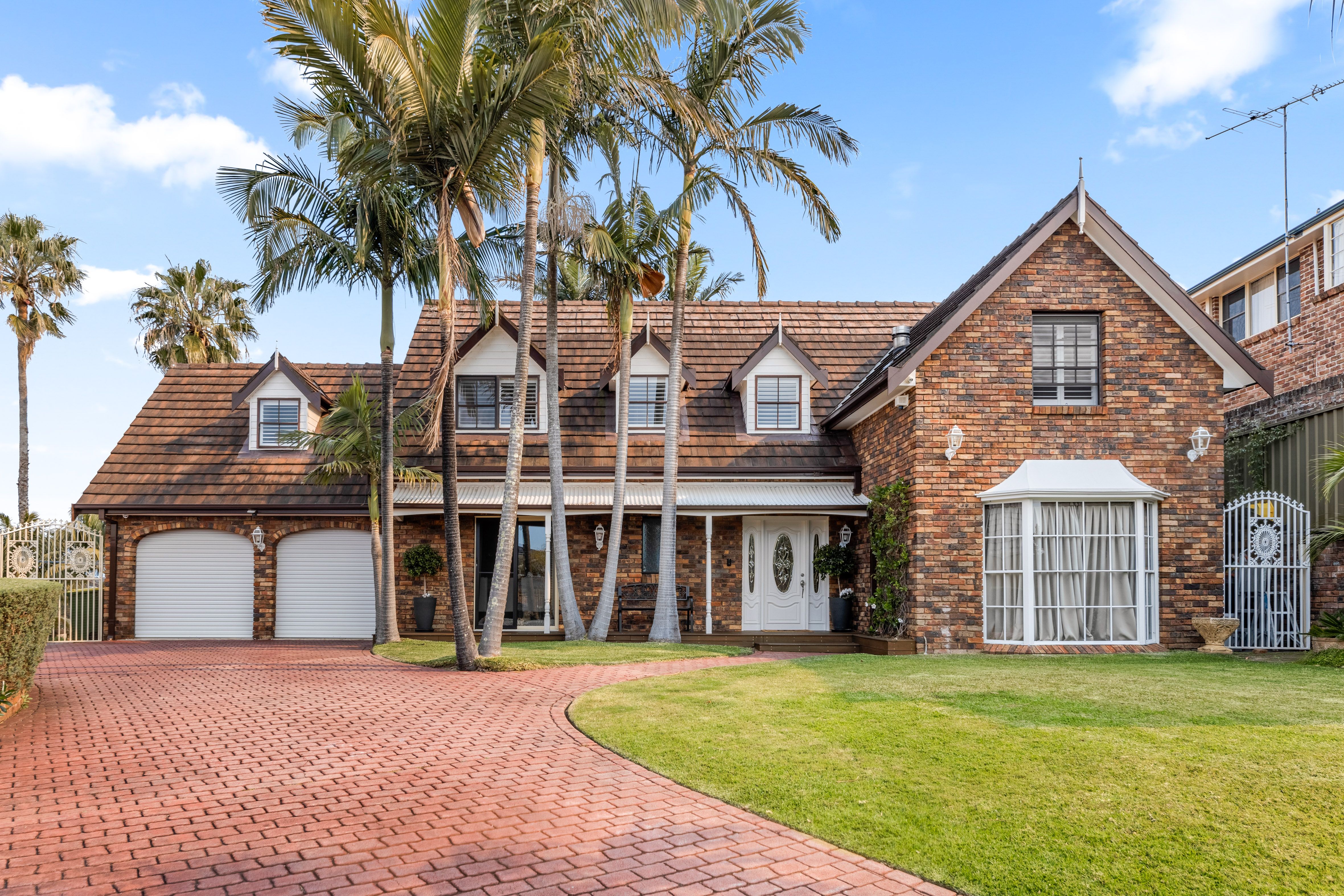 17 Kinsella Street, Illawong, NSW 2234 Sold House Ray White