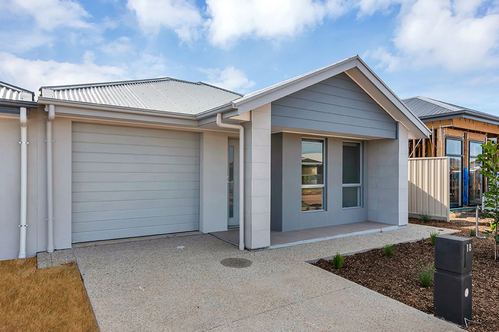18 Young Court, Munno Para West, SA 5115