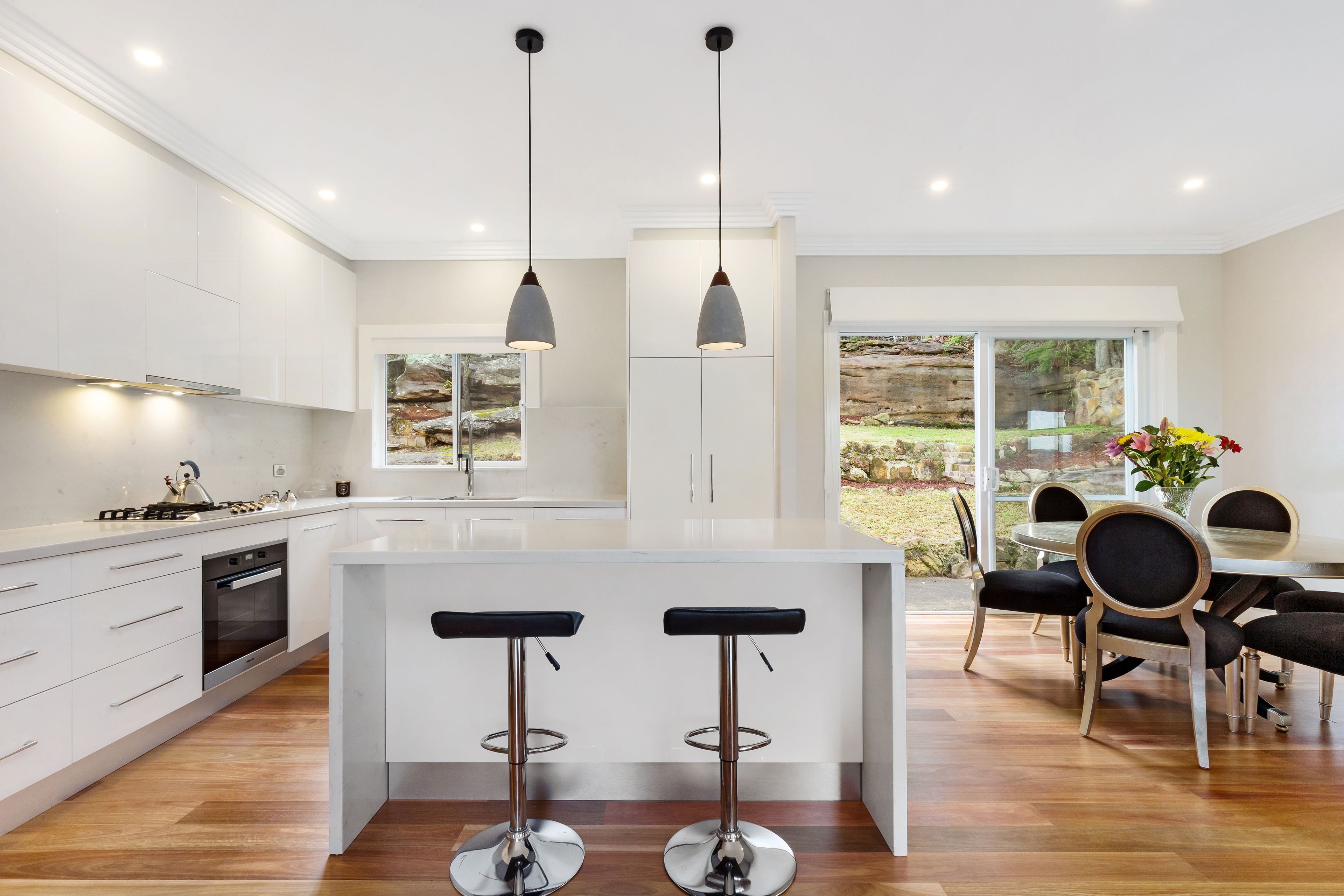 16 Angophora Crescent