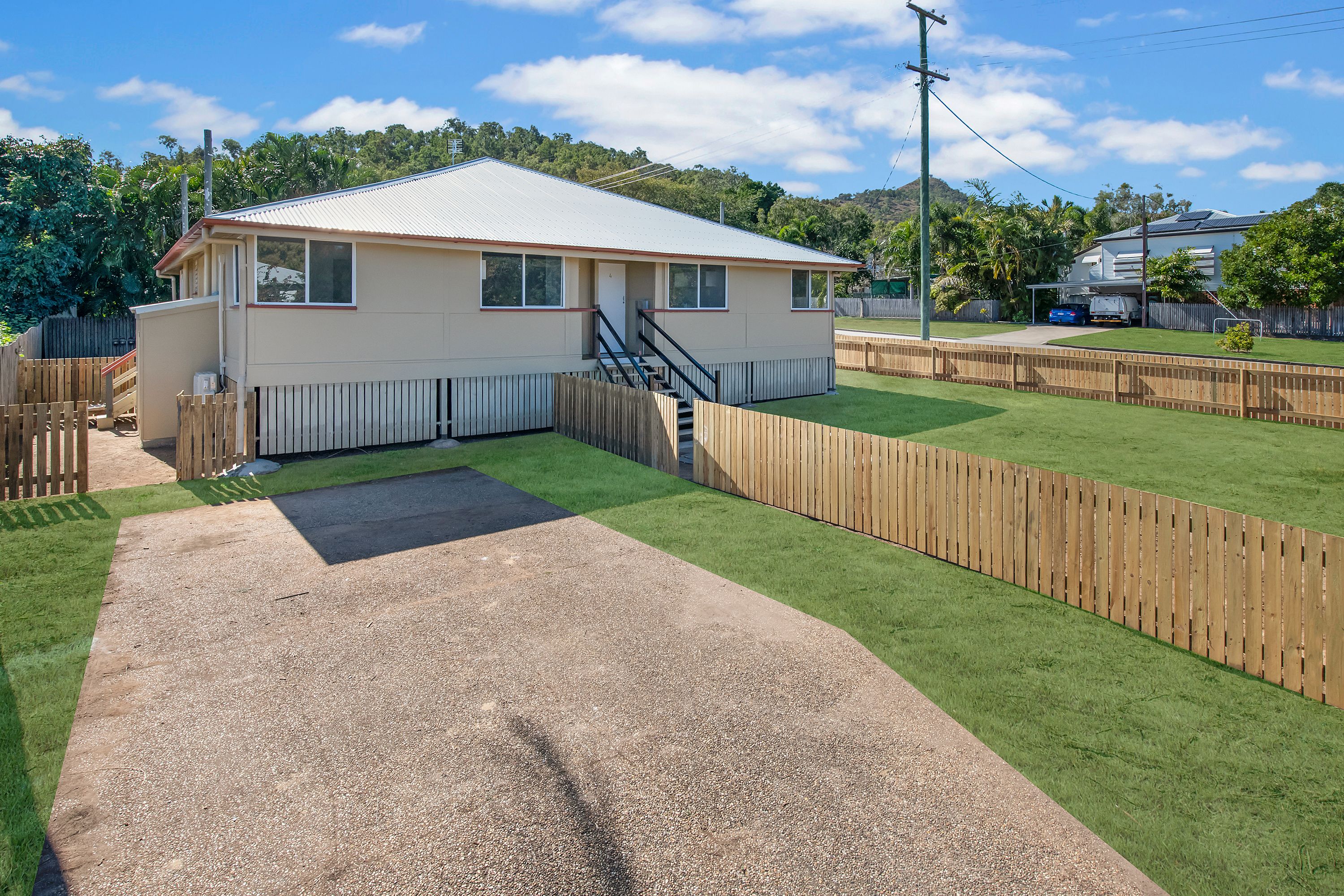105 Stagpole Street, West End QLD 4810