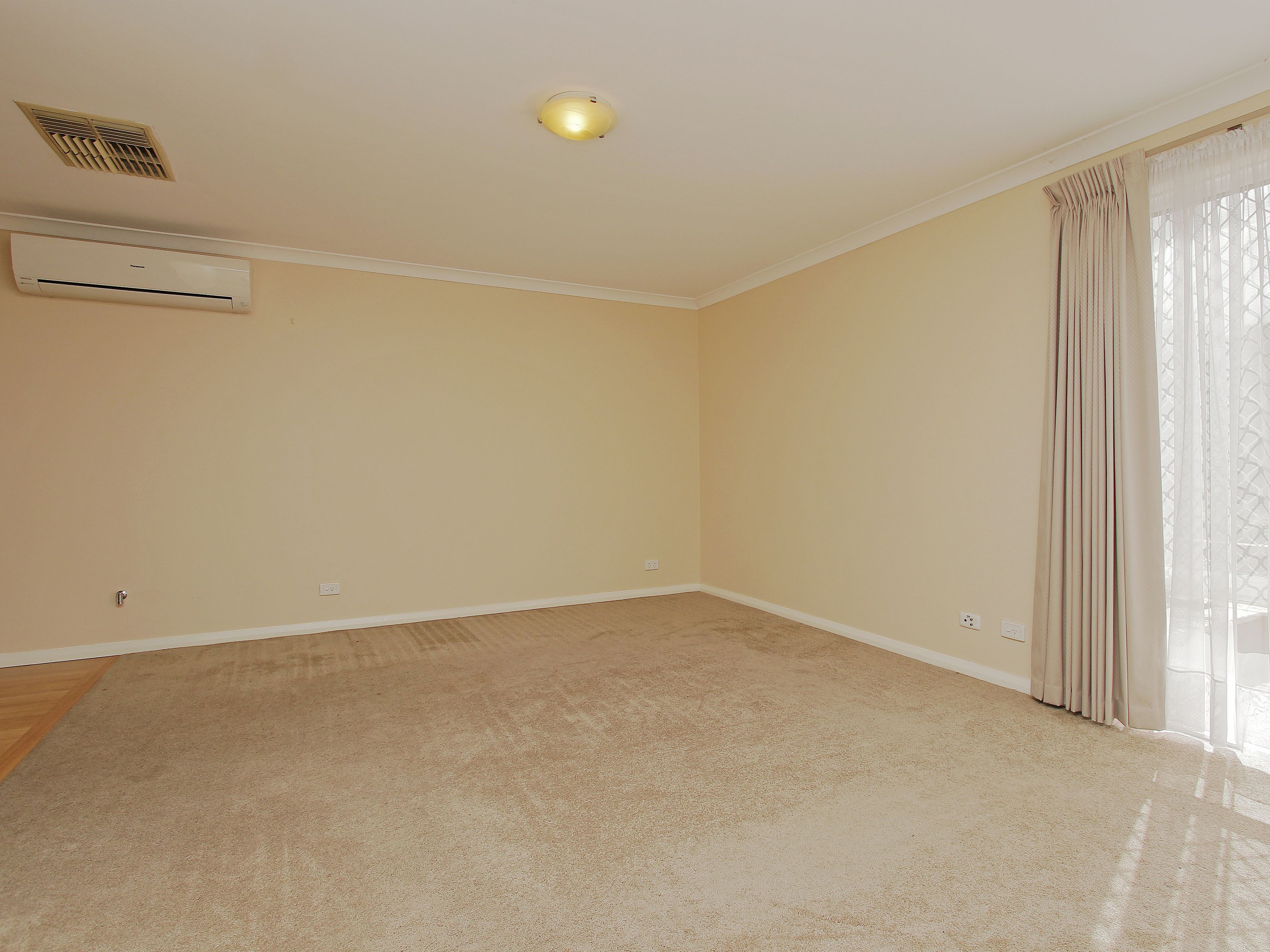 6/201 Glen Iris Drive — photo 3 of 27