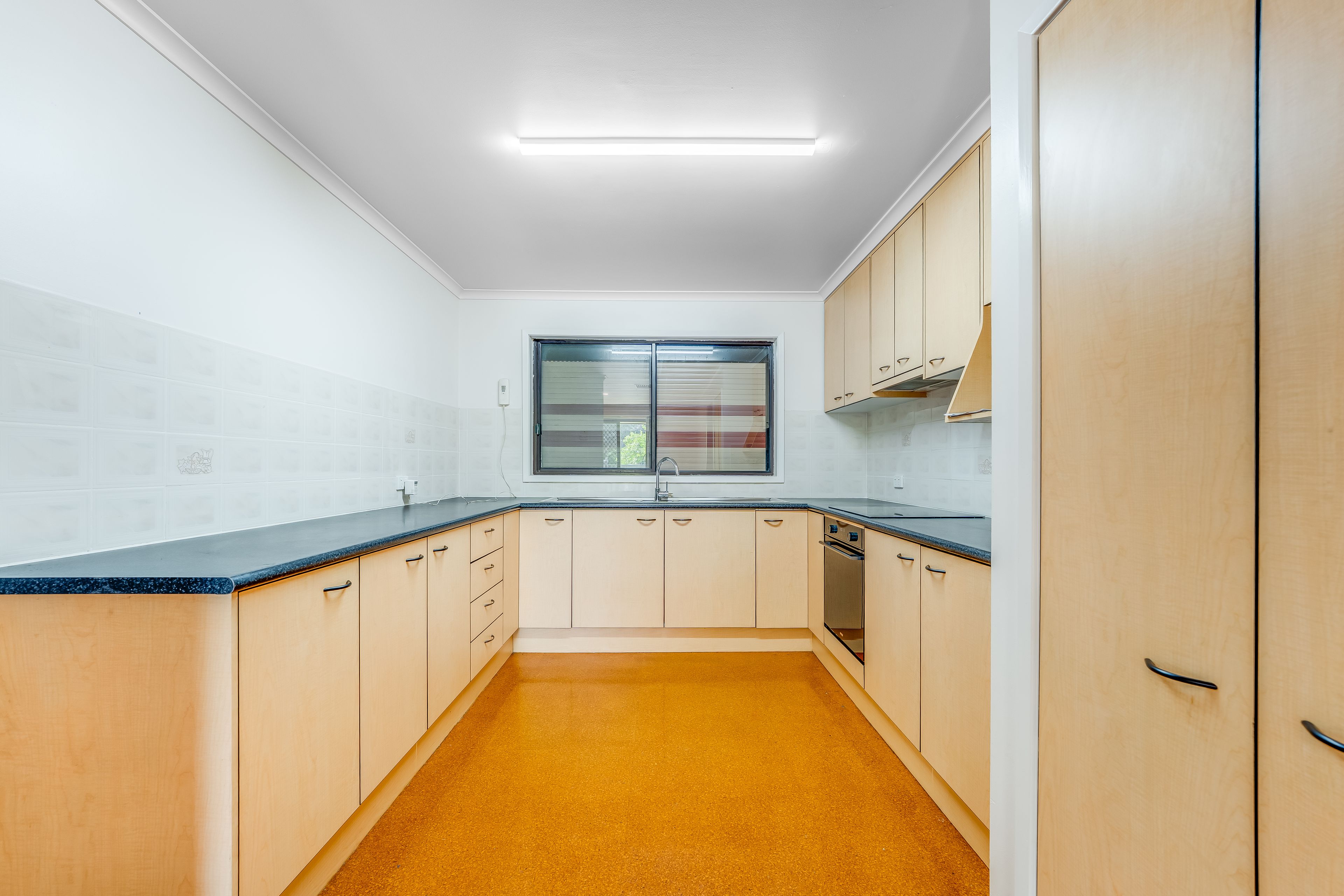 591 Oliver Street — photo 4 of 14