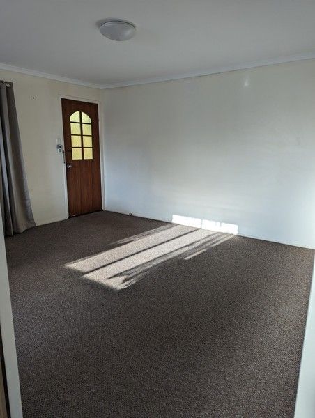 2/327 Hume Street — photo 5 of 11