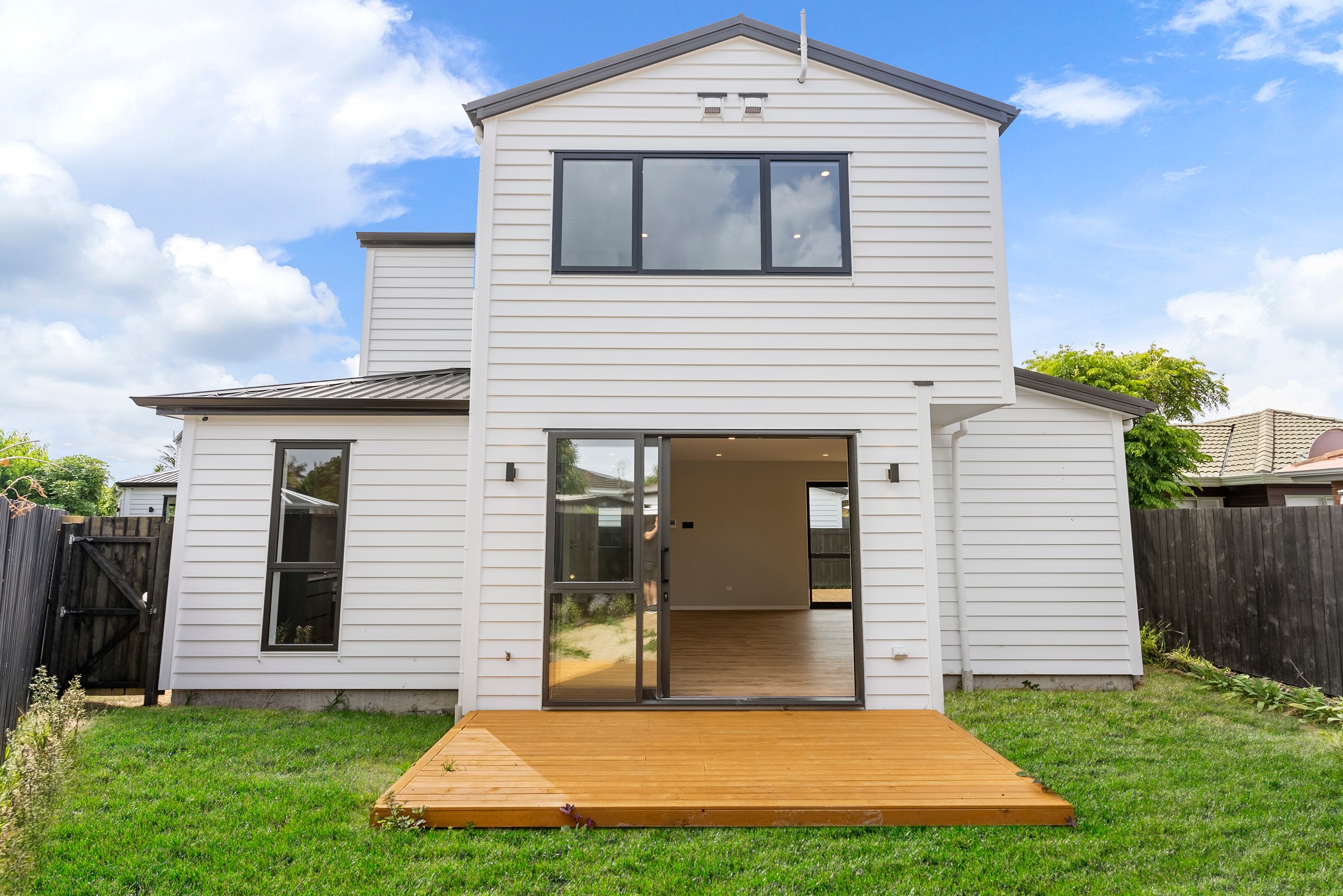 7c Edgewater Grove, Orewa, Rodney