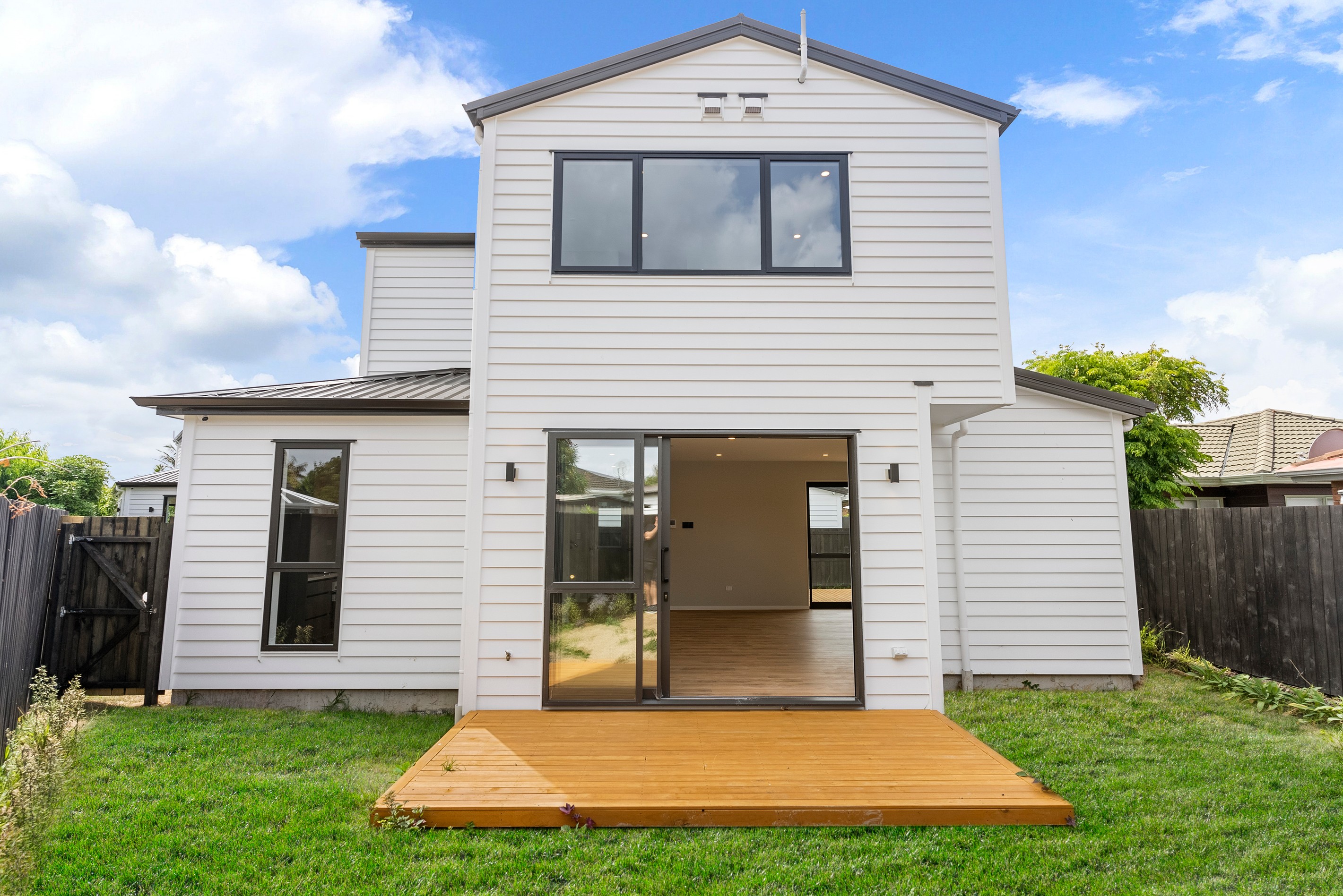 7c Edgewater Grove, Orewa, Rodney